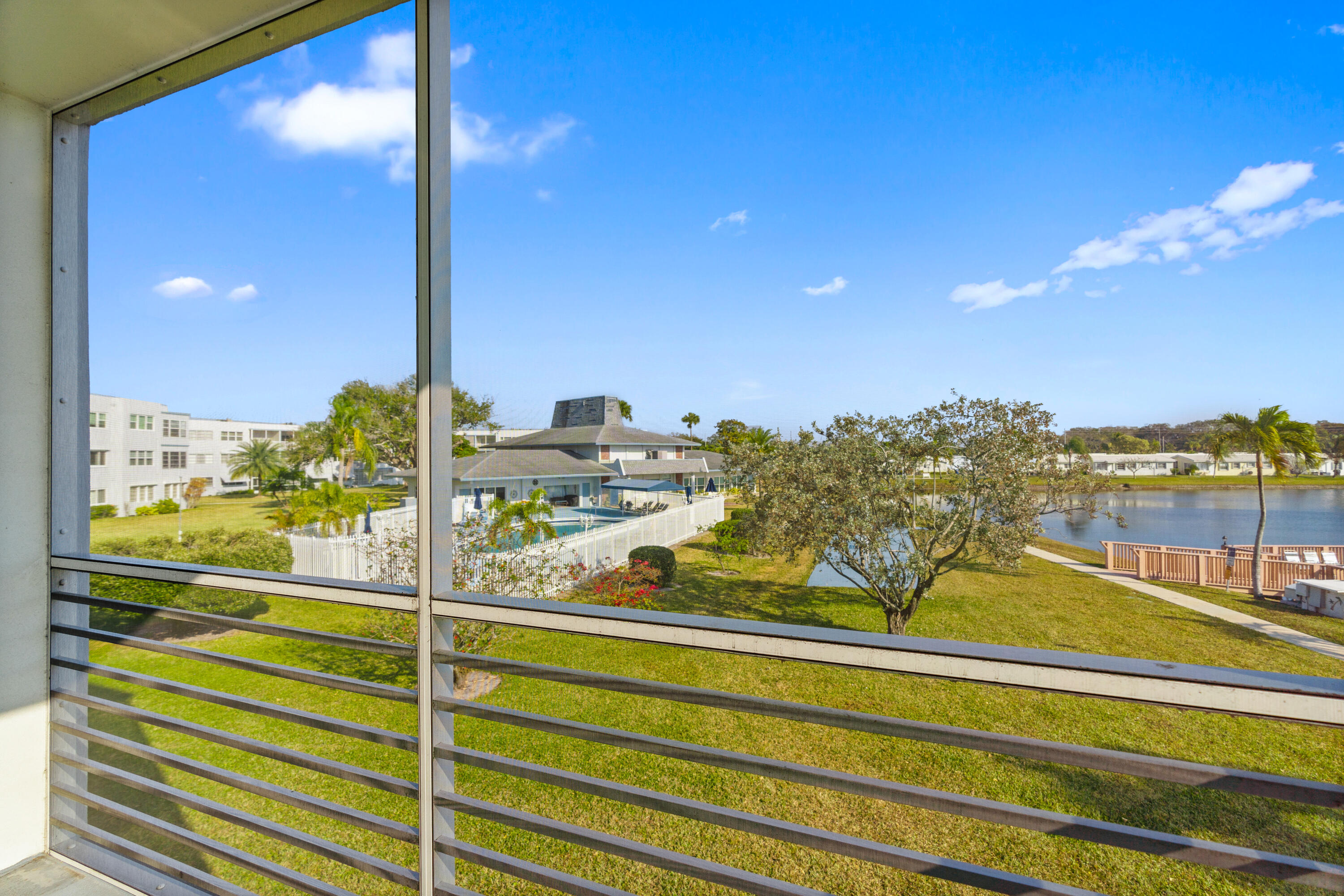 2223 Park Lane 210 — photo