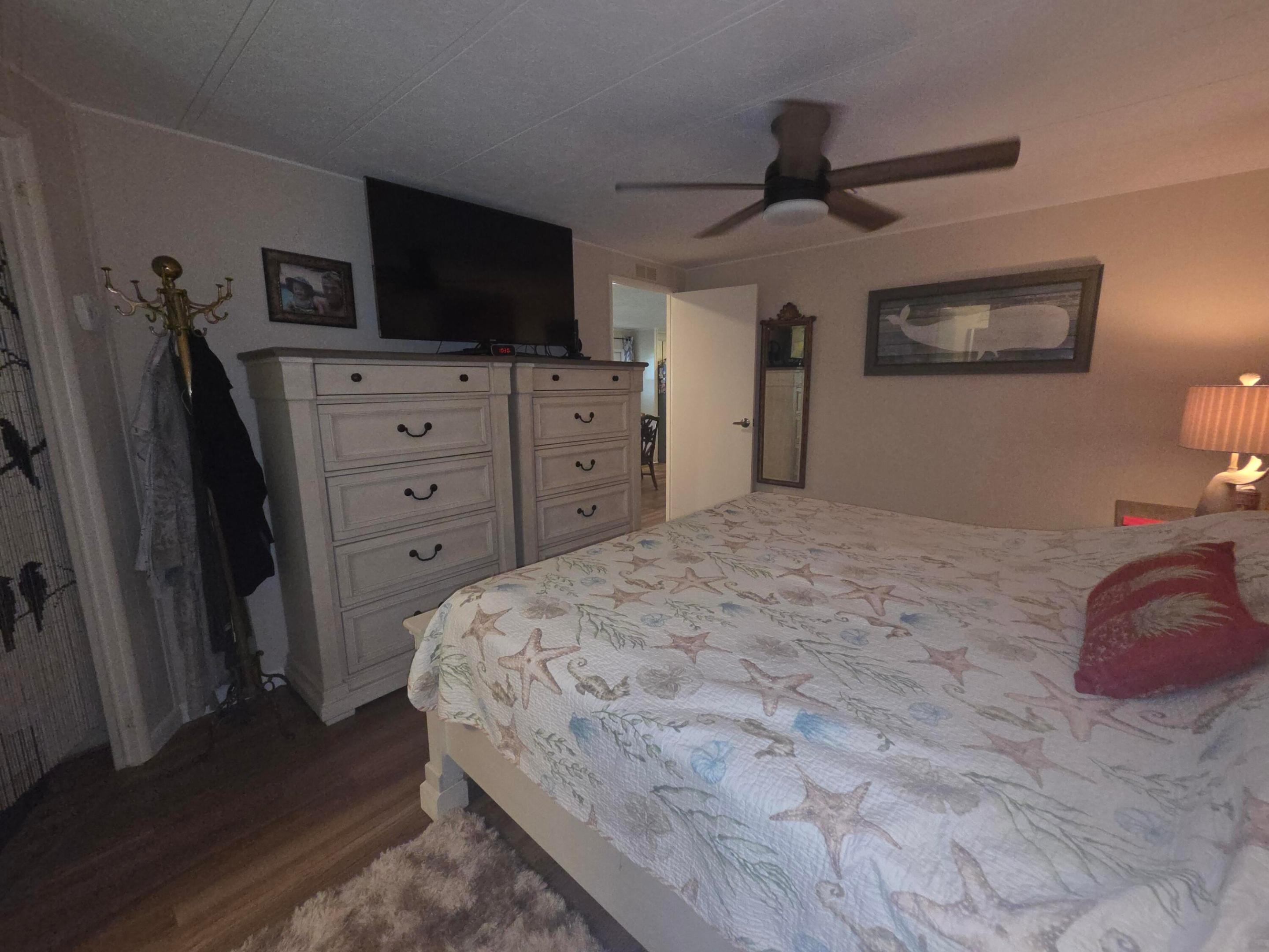 8020 SE Shenandoah Drive — photo