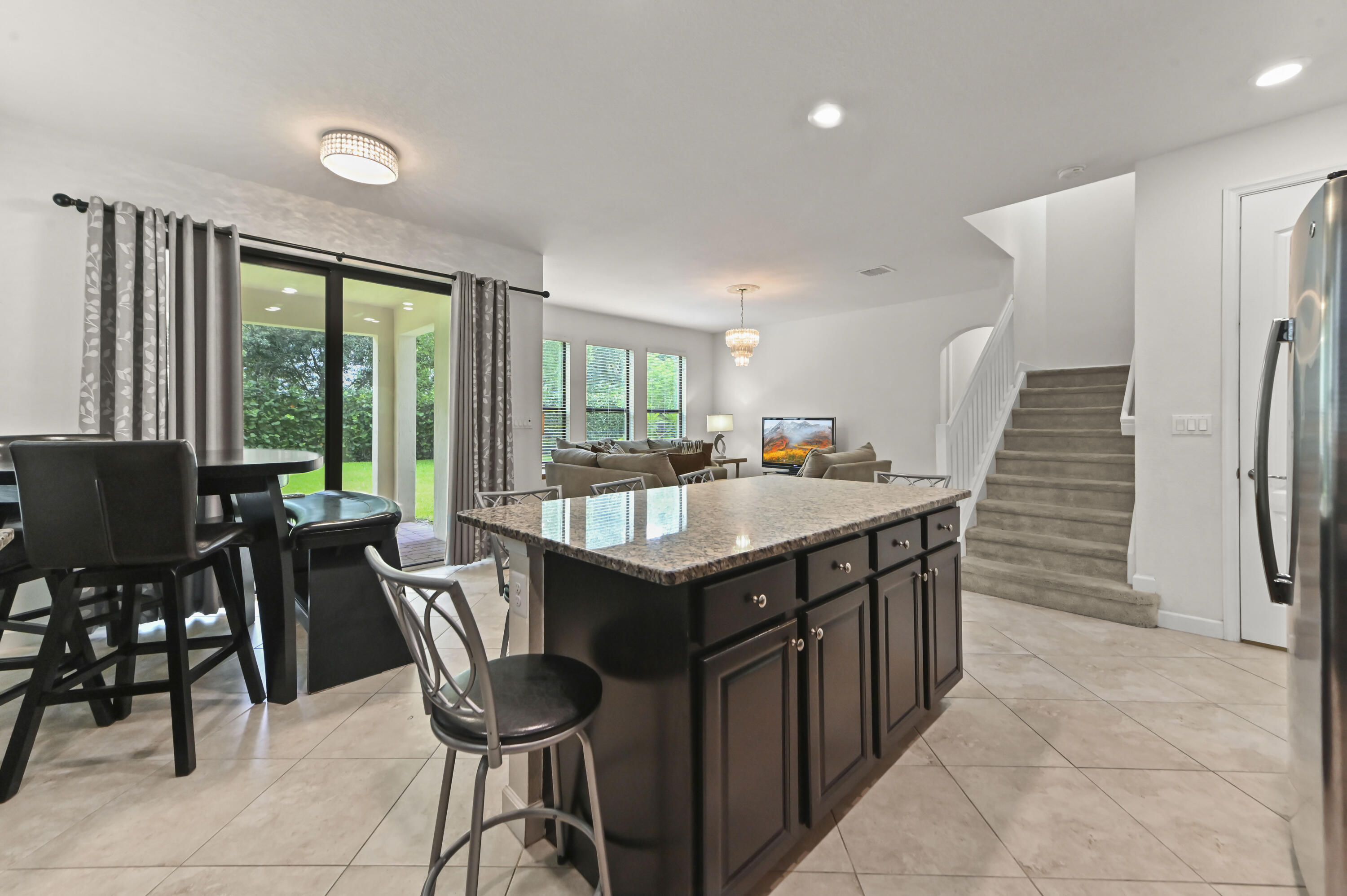 8899 Willow Cove Lane — photo