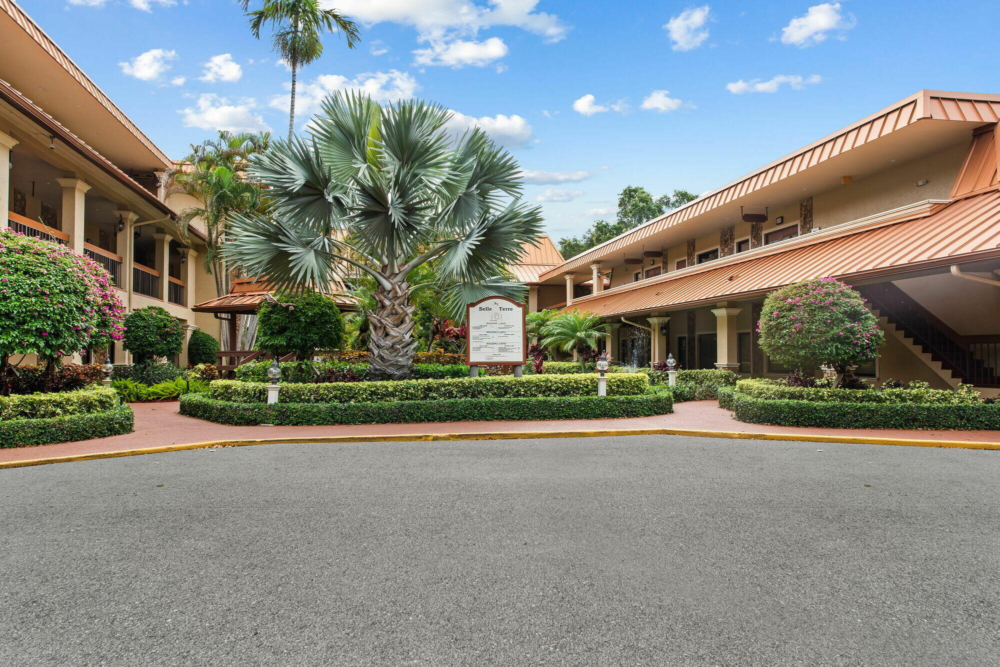 875 Meadows Road 314/315 — photo