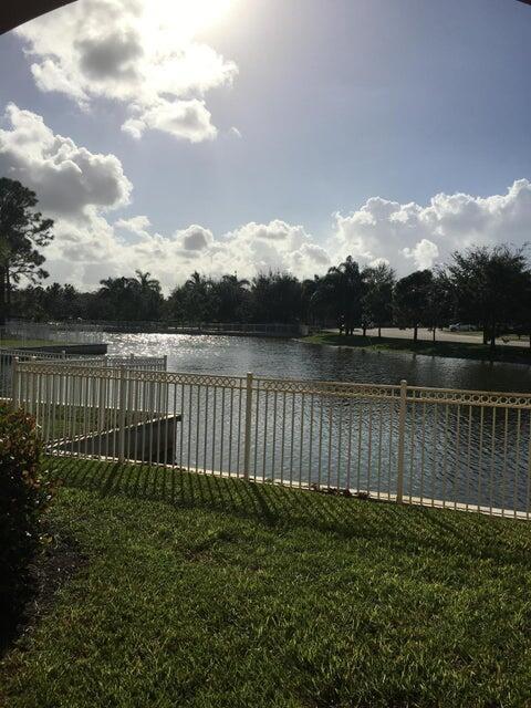63 SE Palermo Court 101 — photo