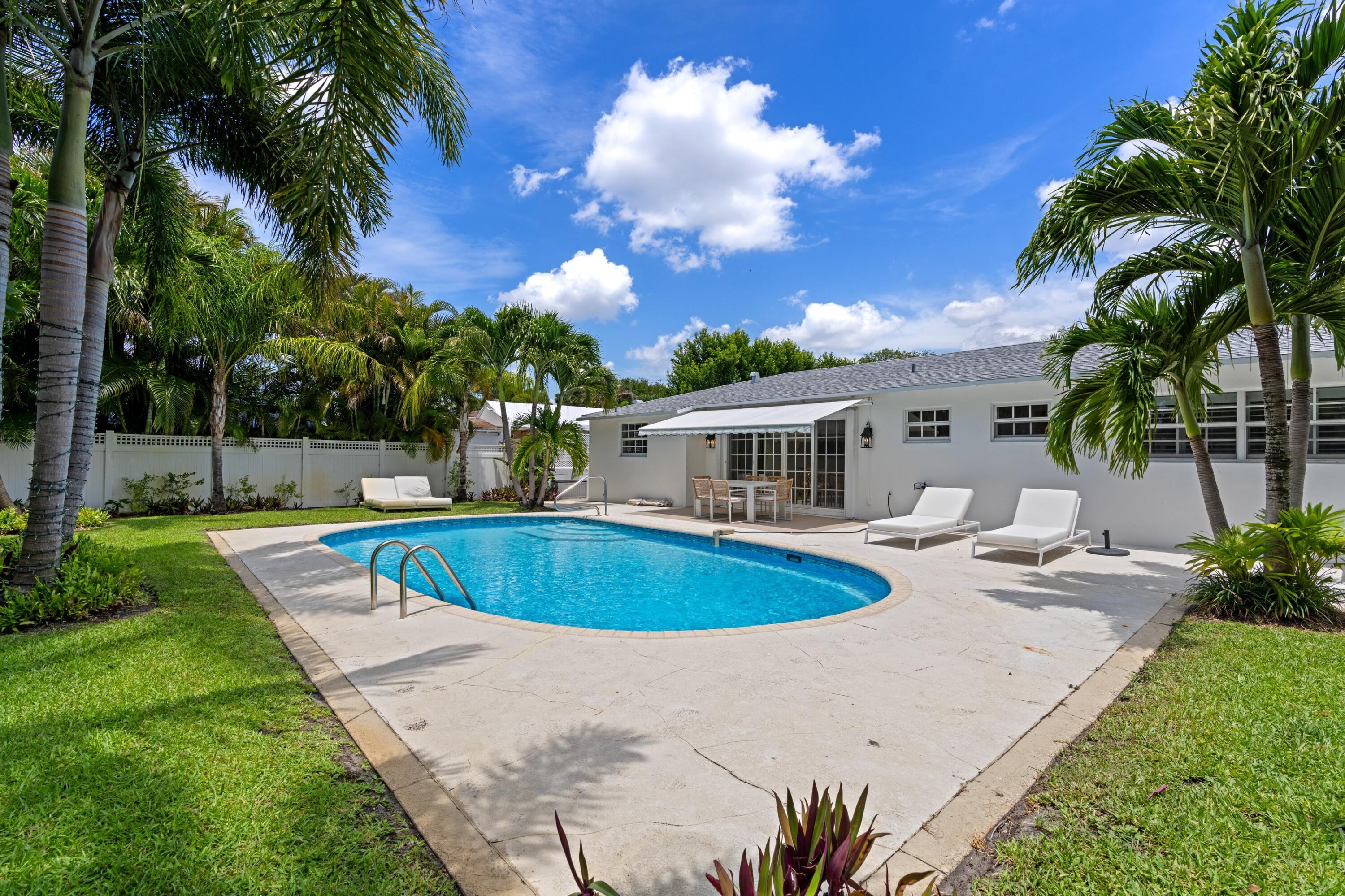 233 Maryland Drive — photo
