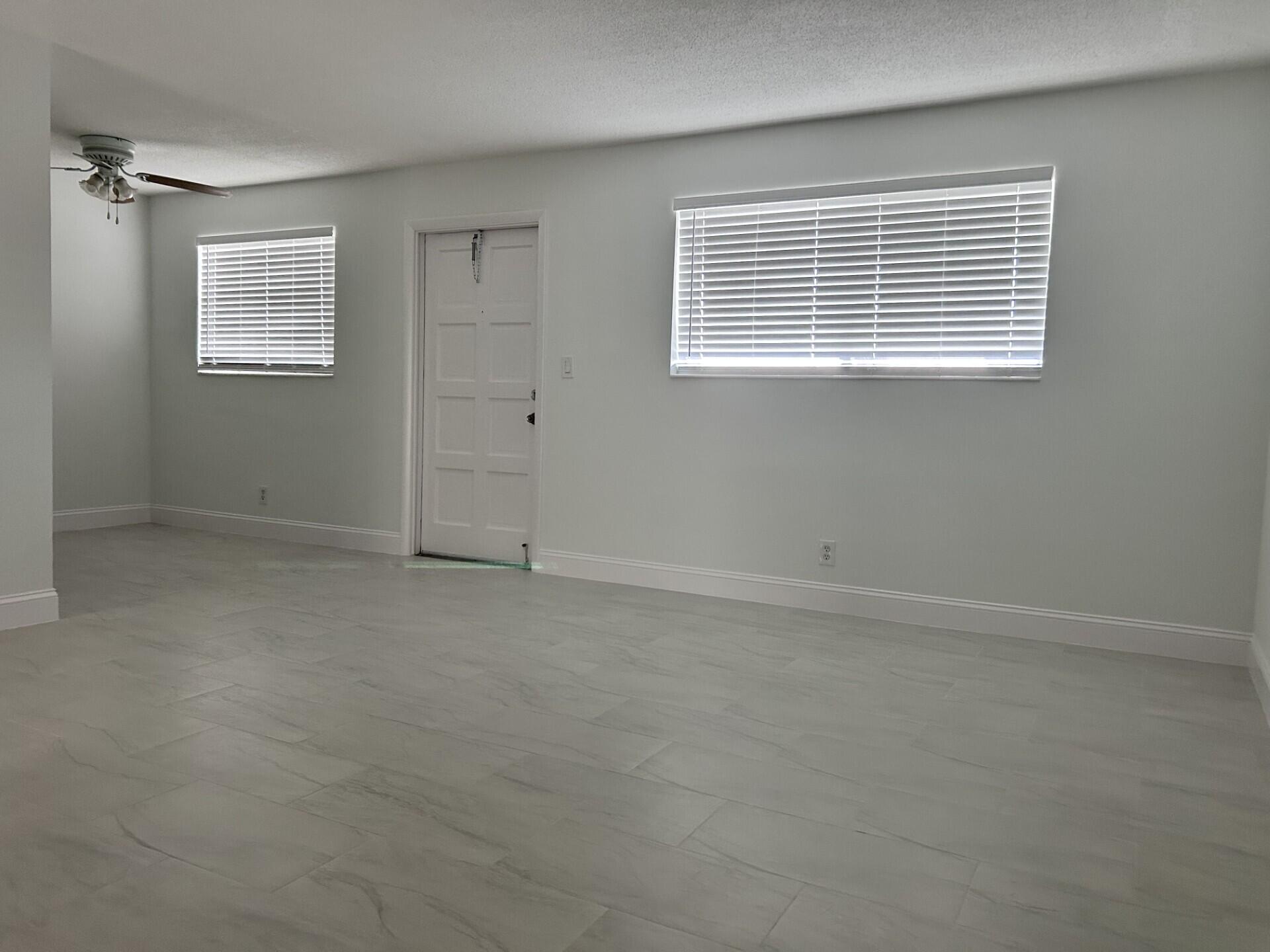402 Lake Shore Drive 103 — photo
