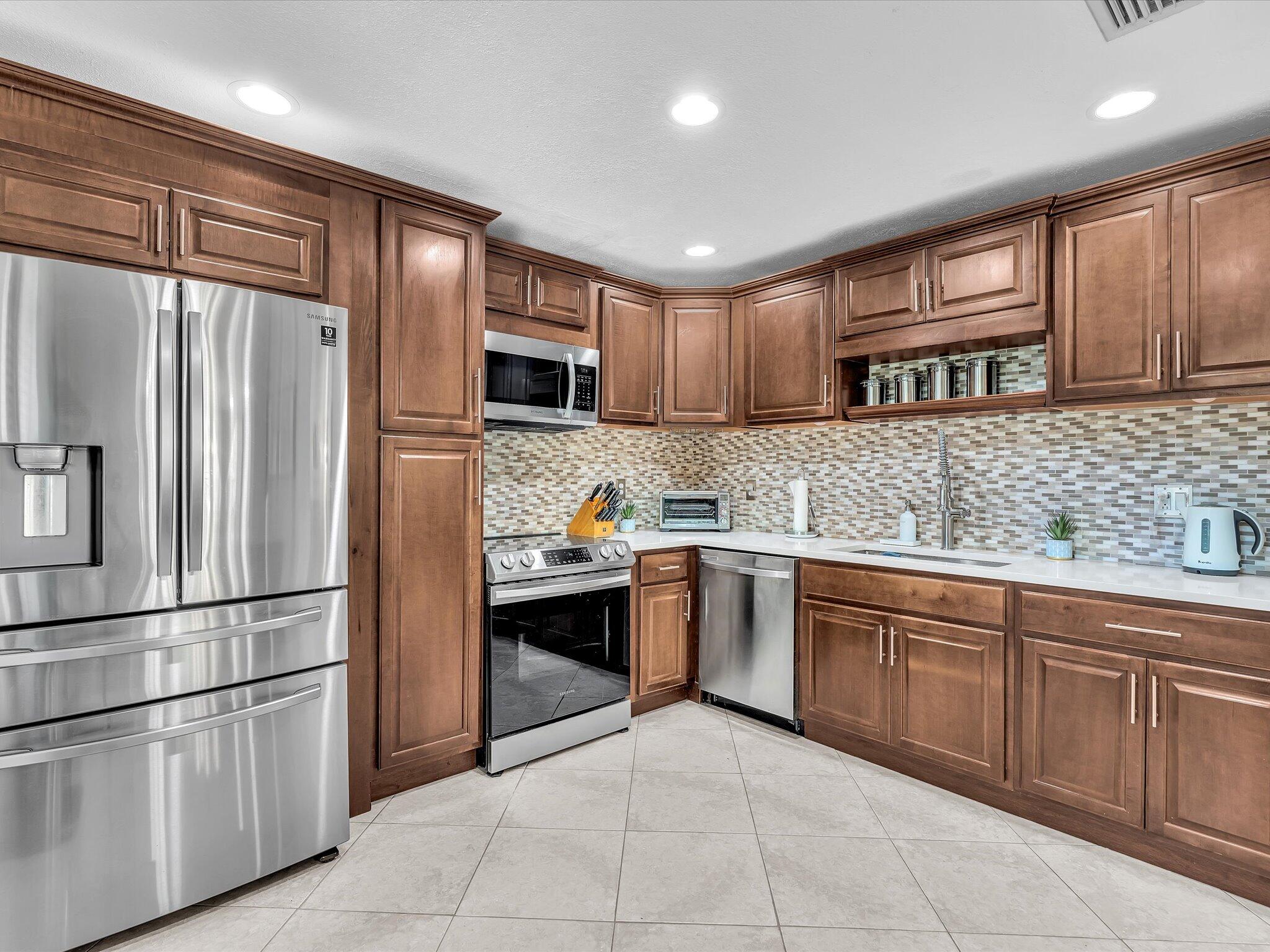 9256 Sabal Ridge Circle C — photo