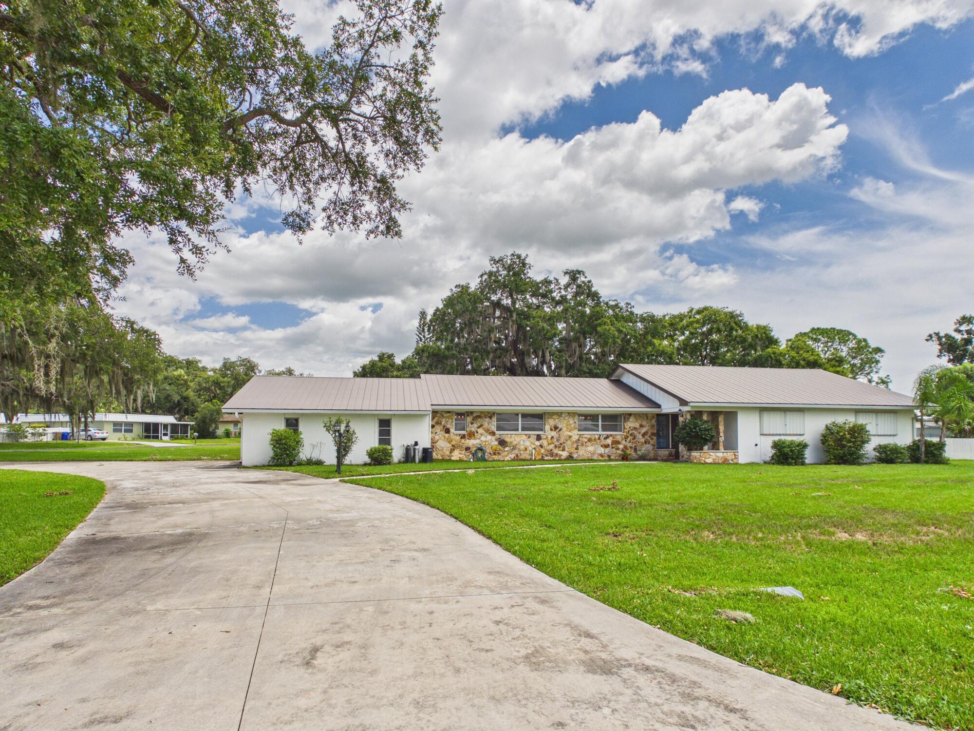 1501 SE 8th Drive — photo