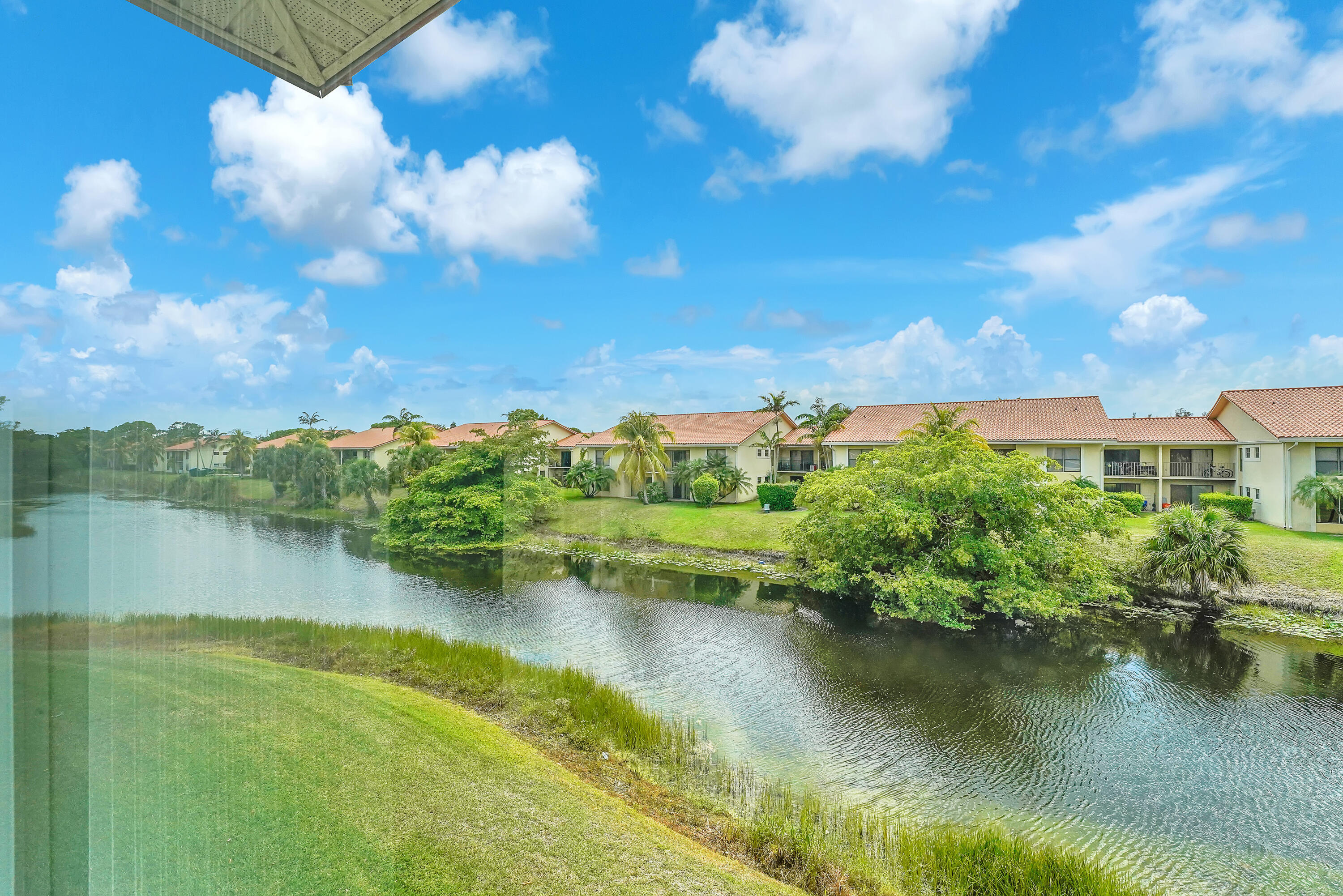 210 Lake Evelyn Drive — photo