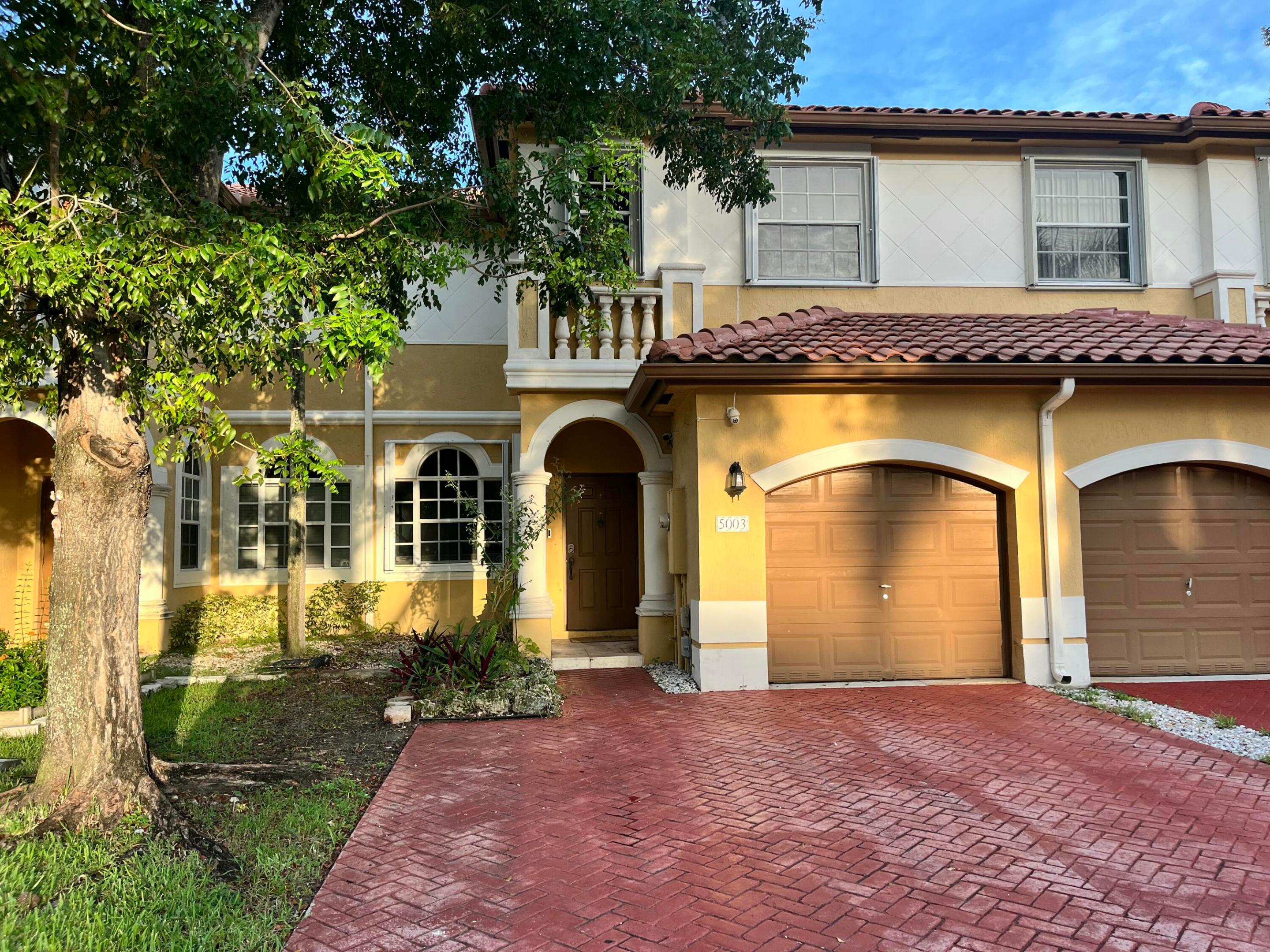 5003 SW 135th Way 5003 — photo