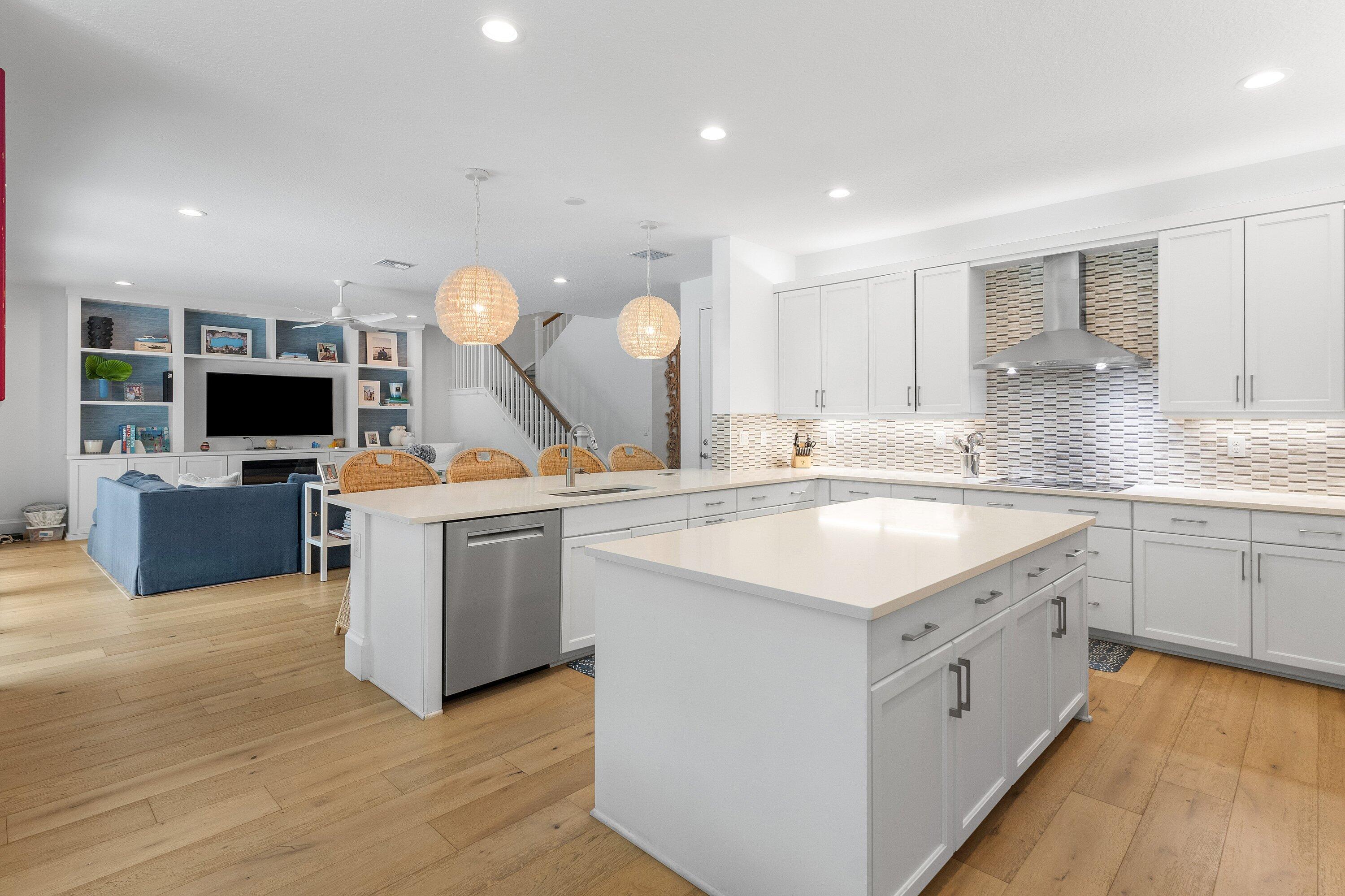 15388 Green River Court — photo