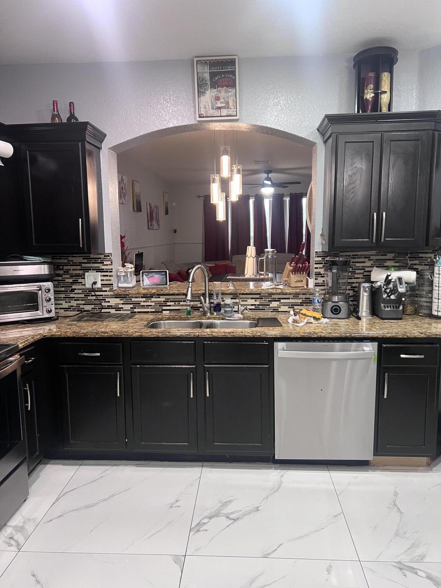 2336 Center Stone Lane — photo