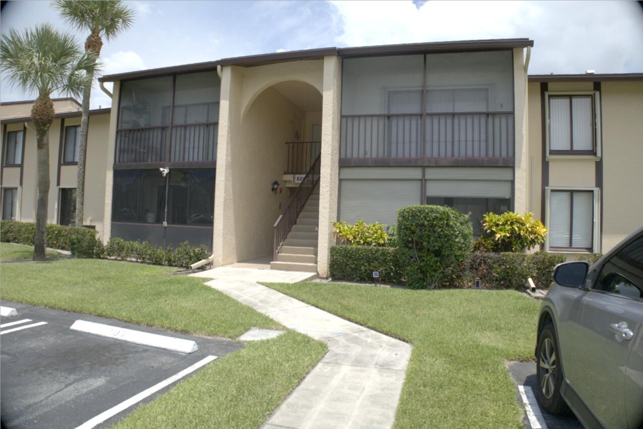 824 Sky Pine Way C1 — photo
