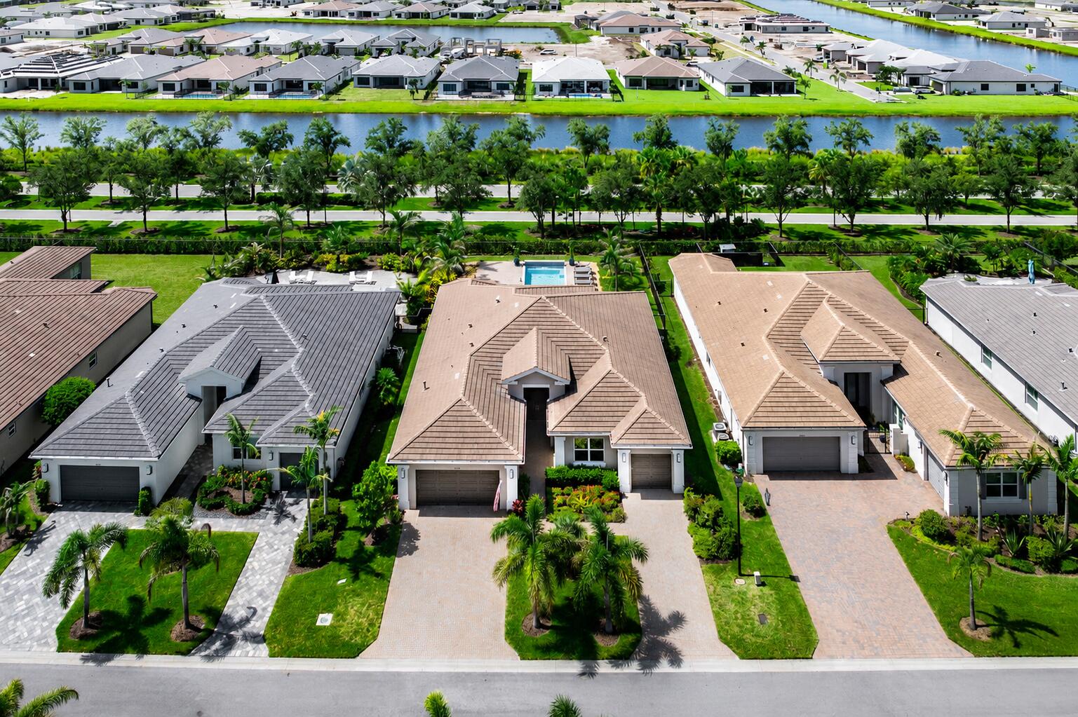 12818 SW Sea Goddess Lane — photo