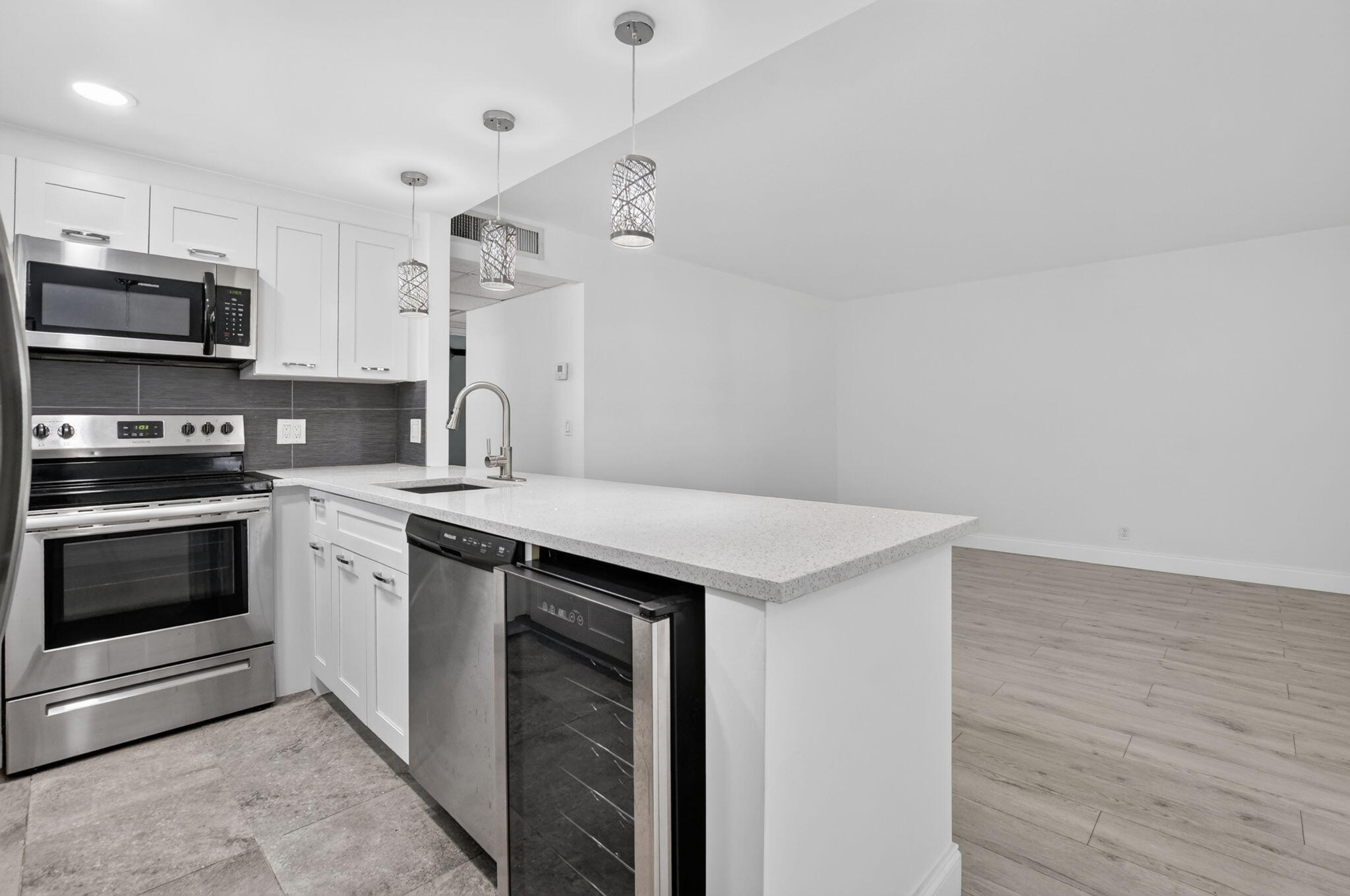 212 Monaco E, Delray Beach, FL 33446 — photo 2