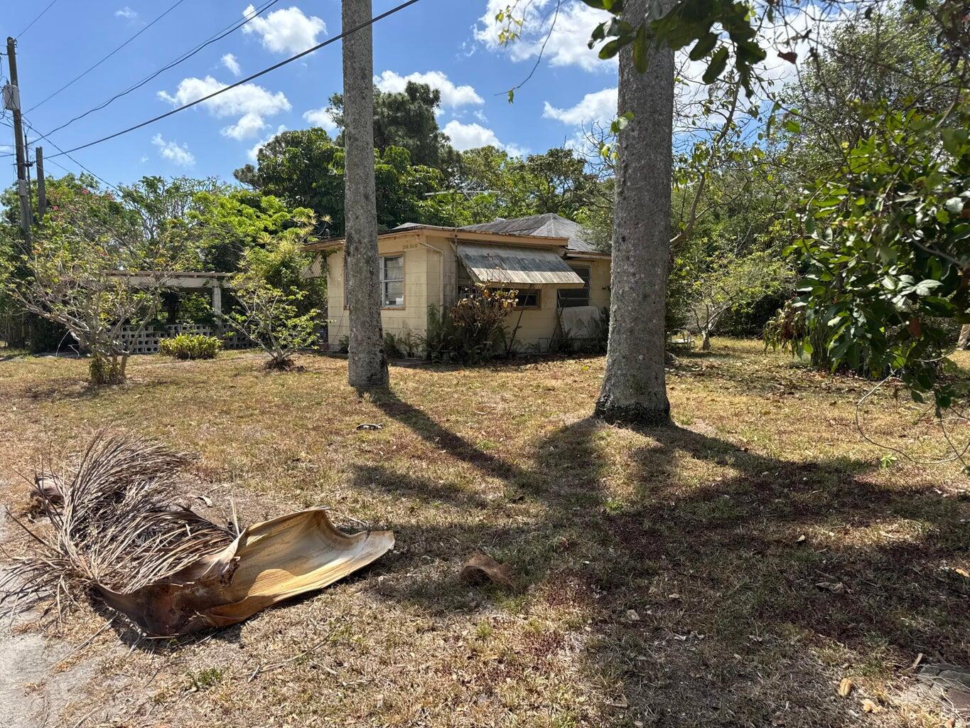 3358 S Jog Road — photo