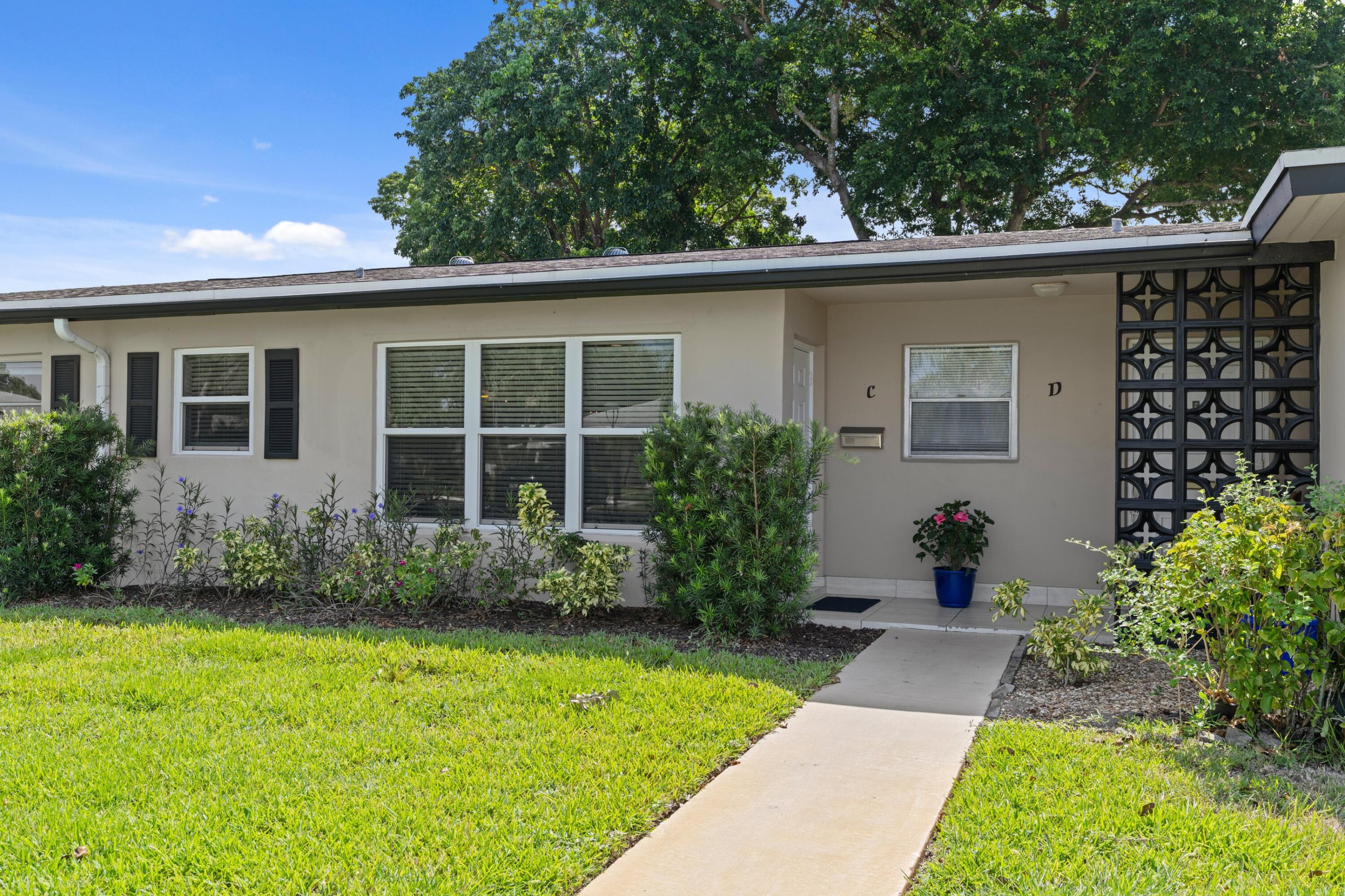 947 Circle Drive C — photo