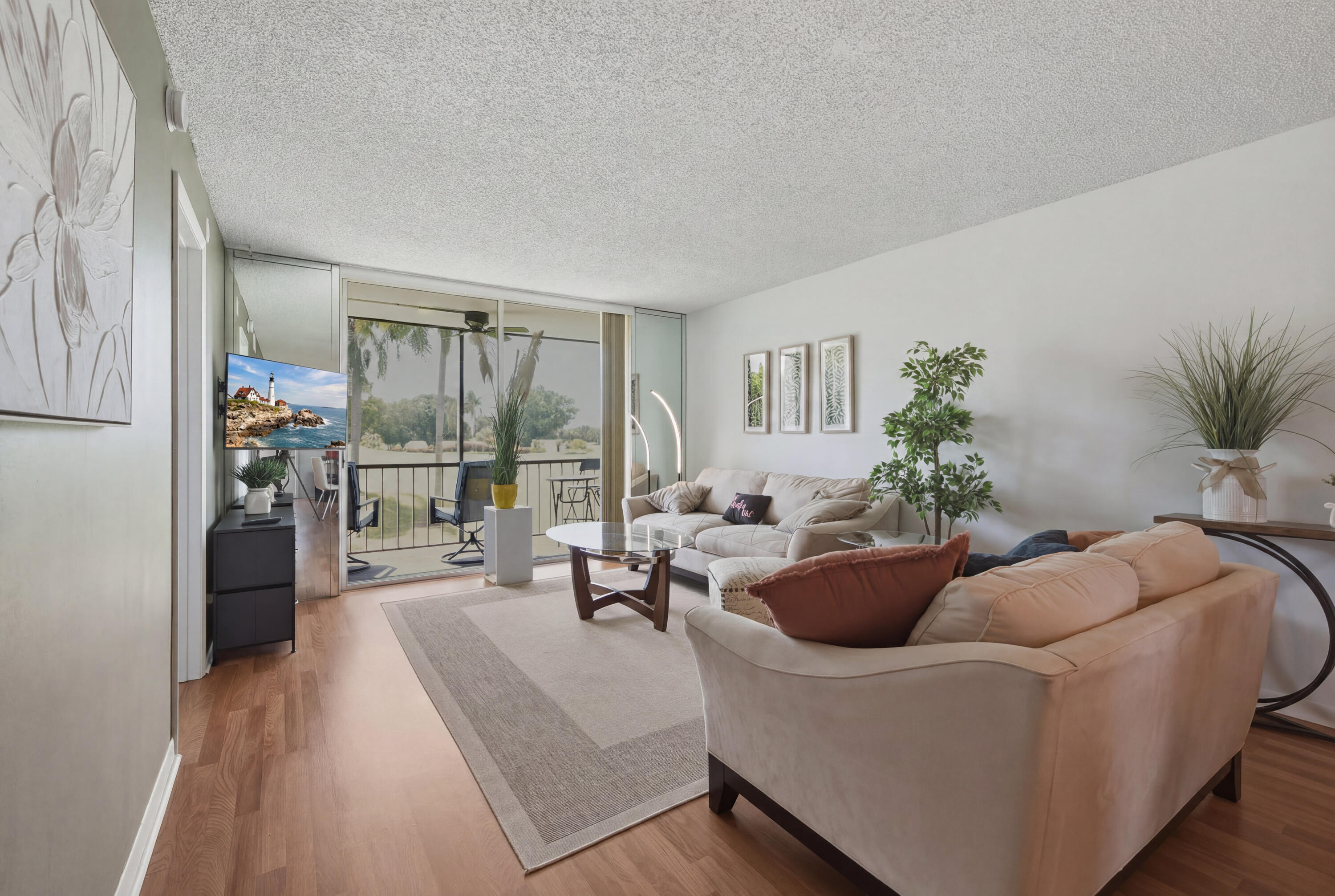 9823 S Hollybrook Lake Drive 206 — photo