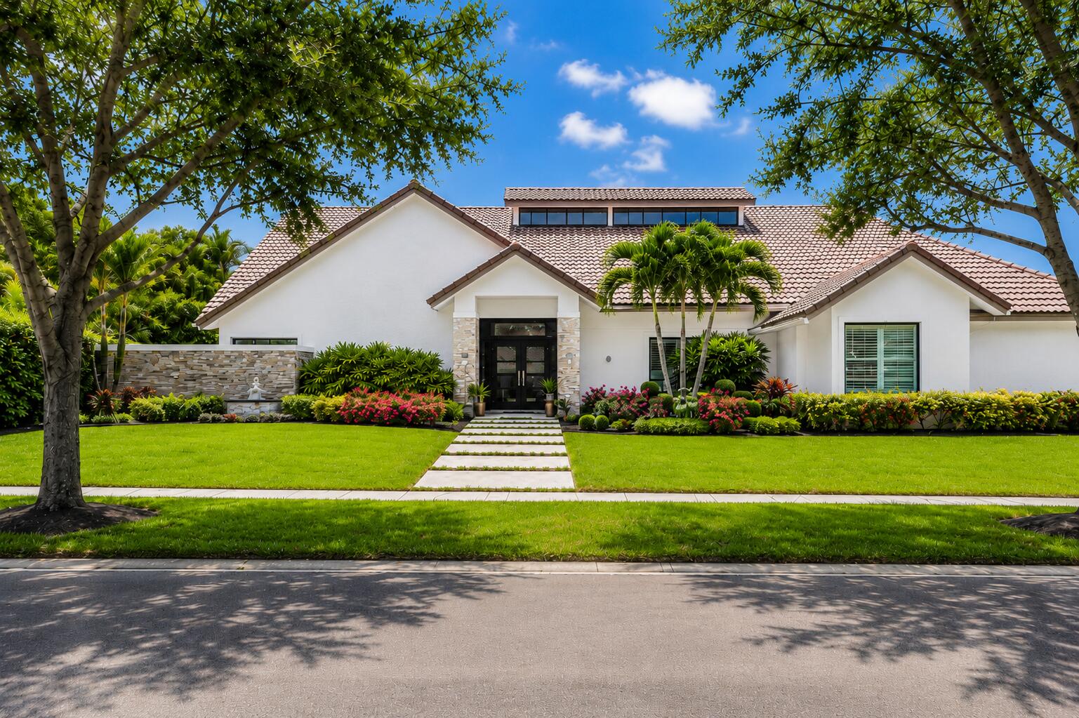 3090 Equestrian Drive — photo