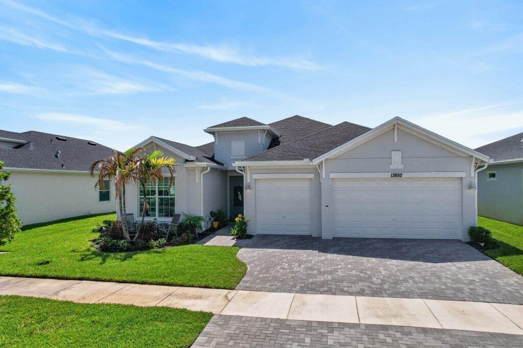 13892 SE Riversway Street — photo