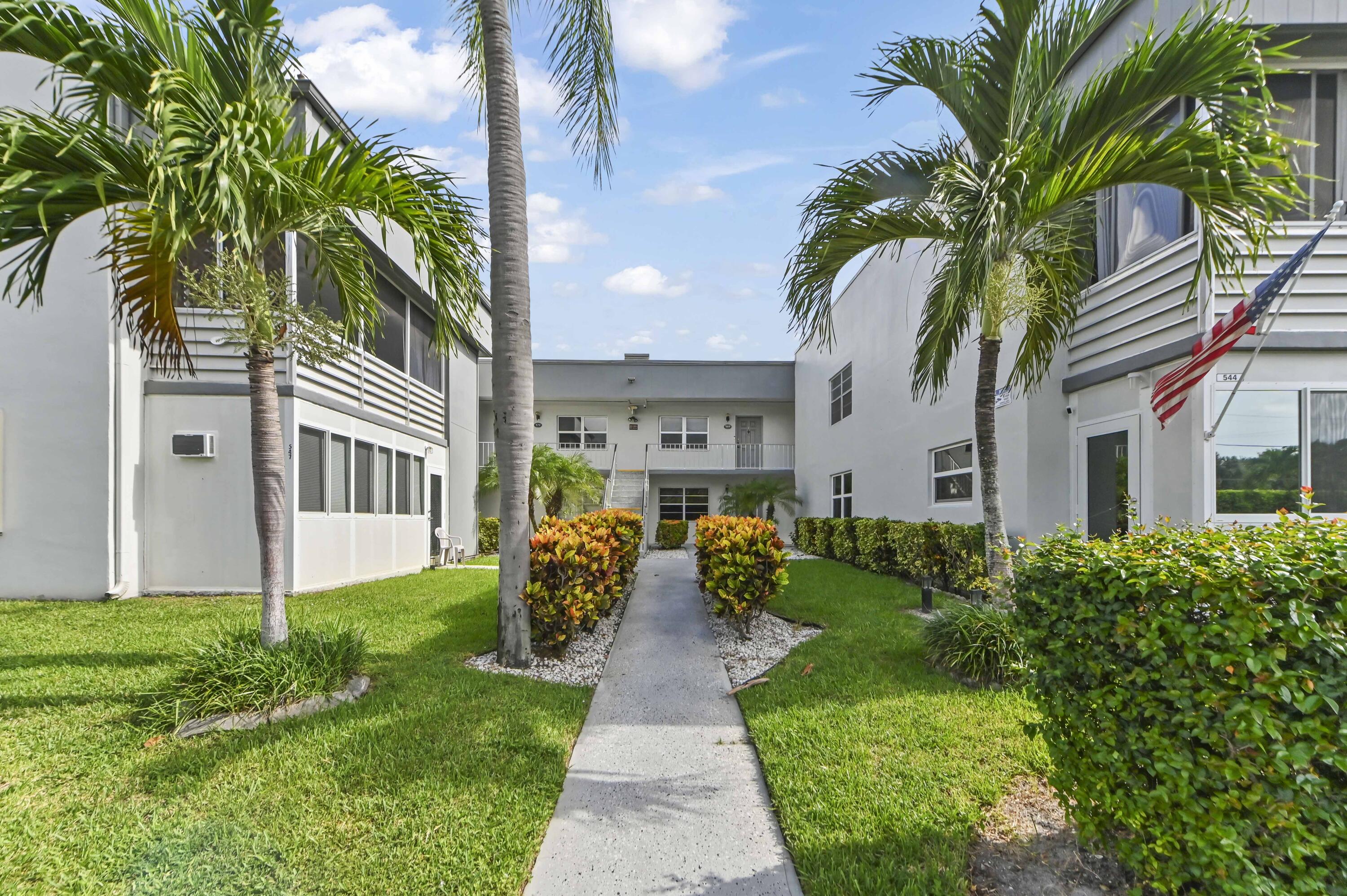 548 Capri L — photo