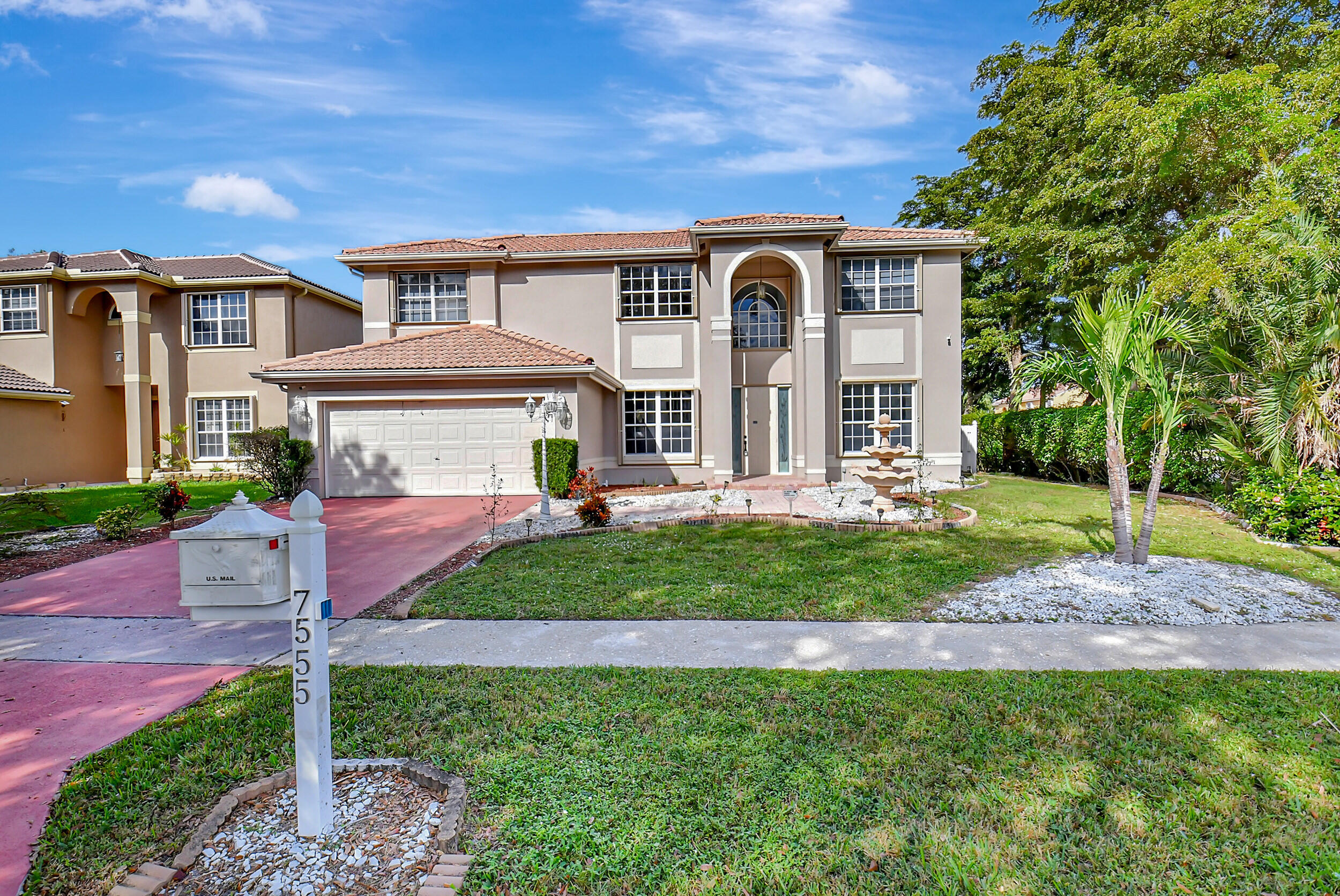7555 Cedar Hurst Court — photo