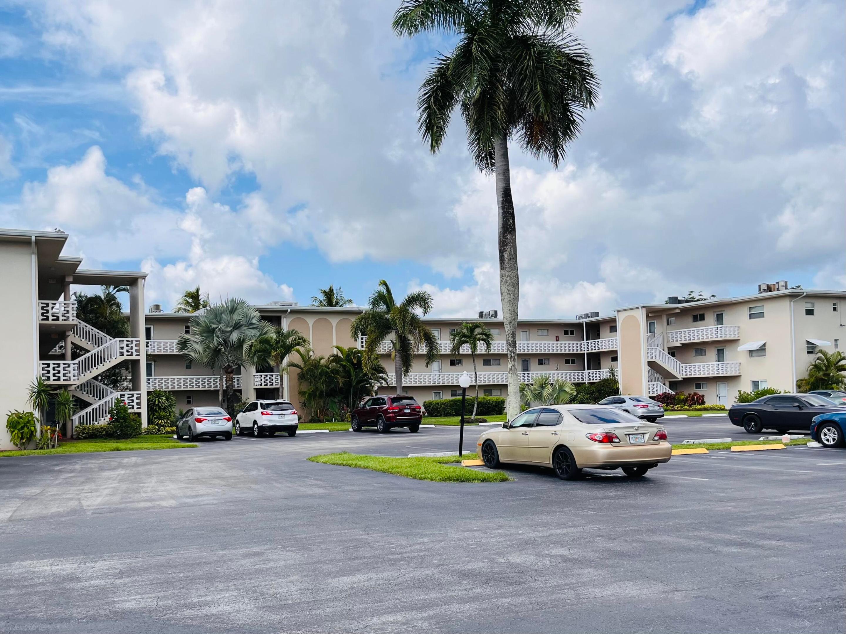 2812 S Garden Drive 206 — photo