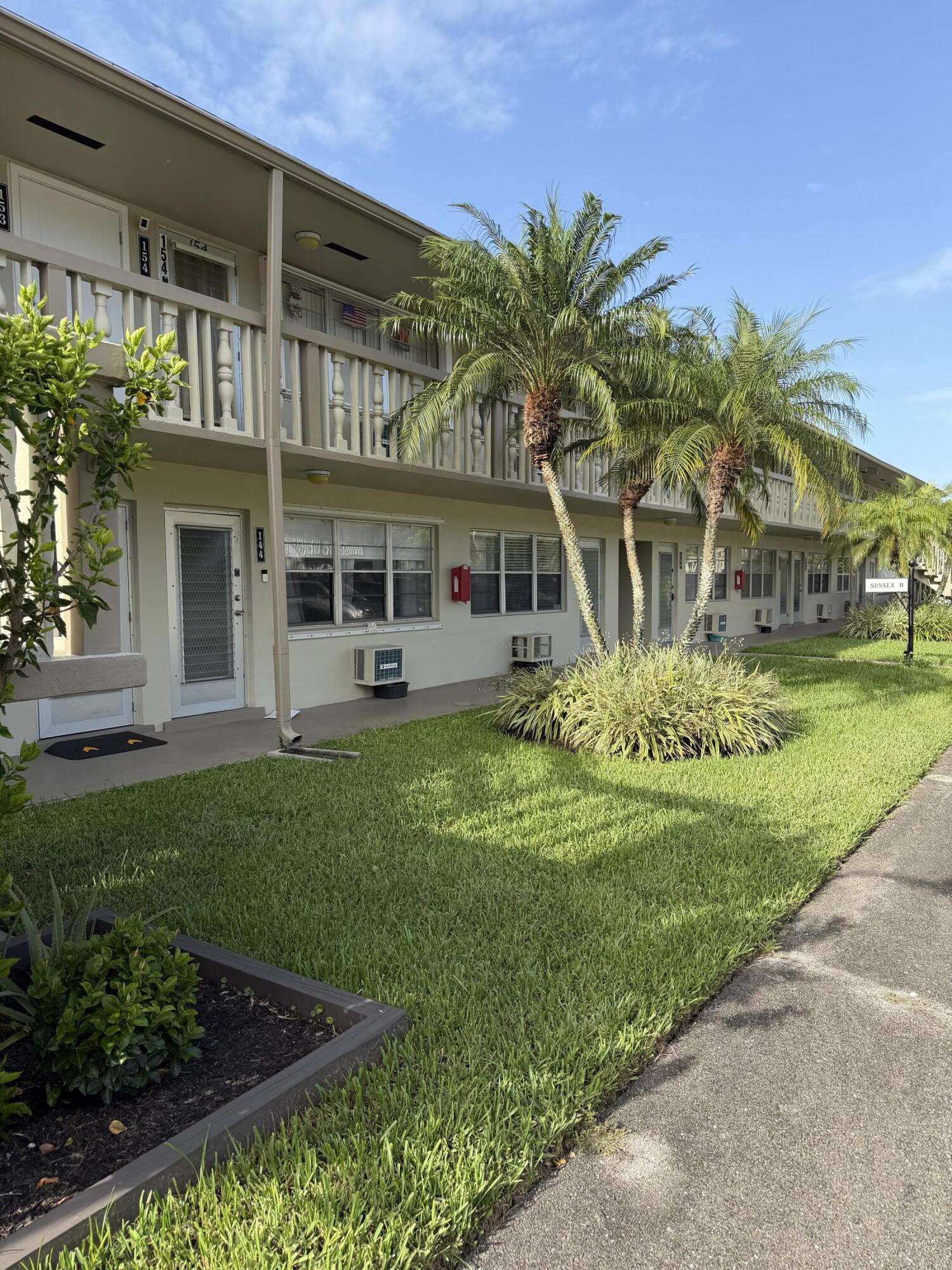 155 Sussex H — photo