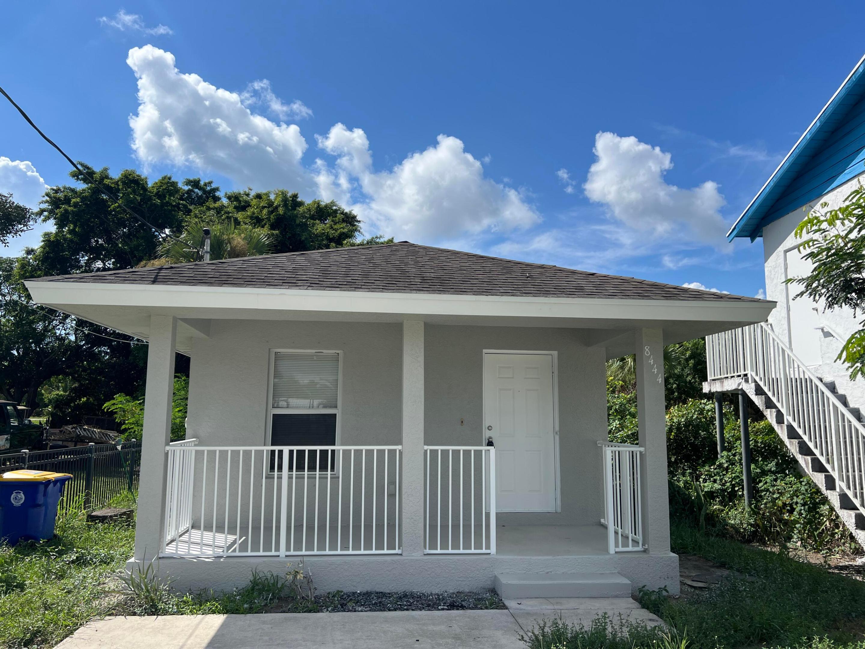 8444 SE Date Street — photo