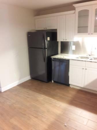 Home in Stuart, FL 34994 — photo 2