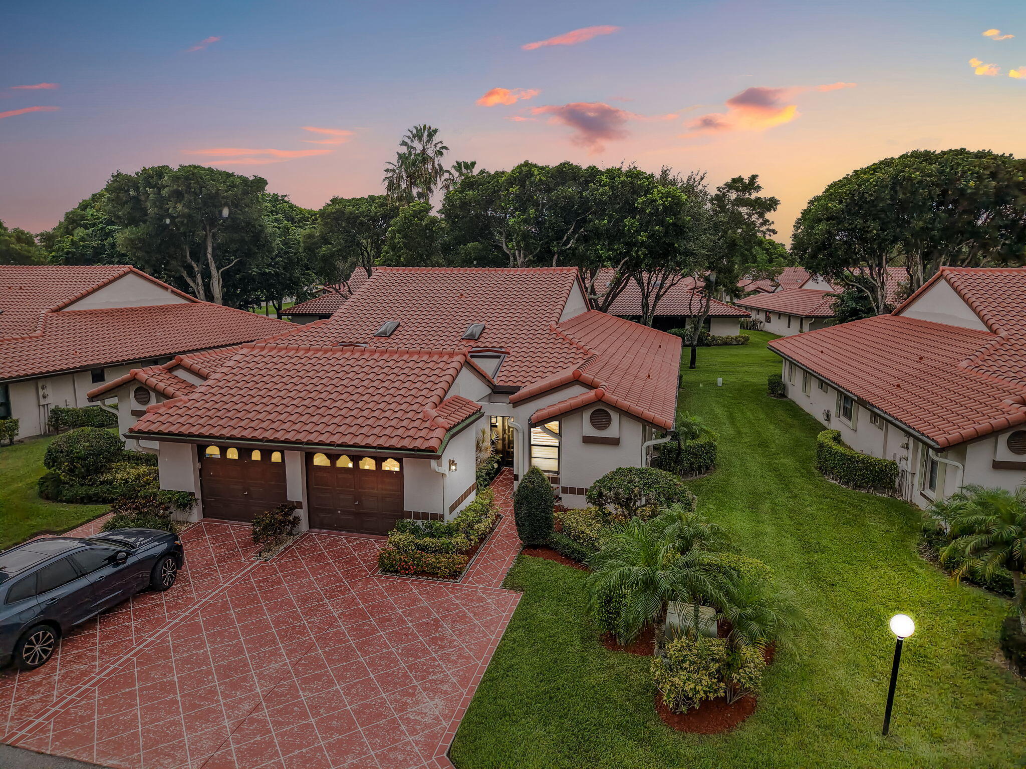 6353 Royal Manor Circle — photo