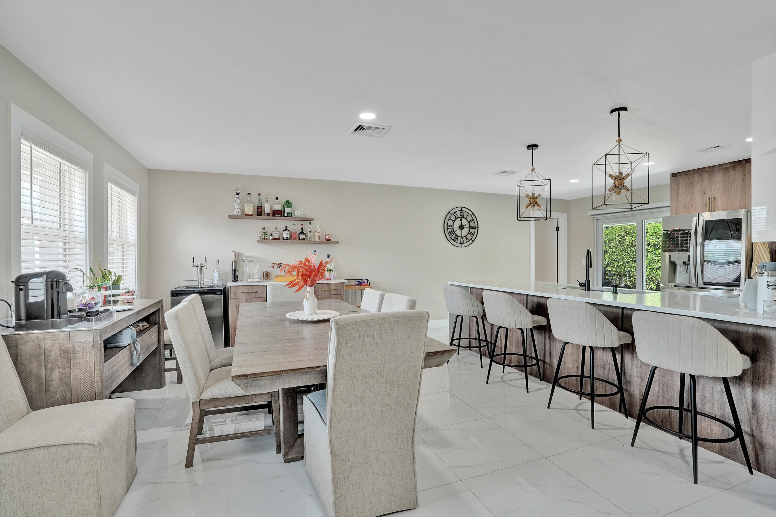 3010 Cormorant Road — photo