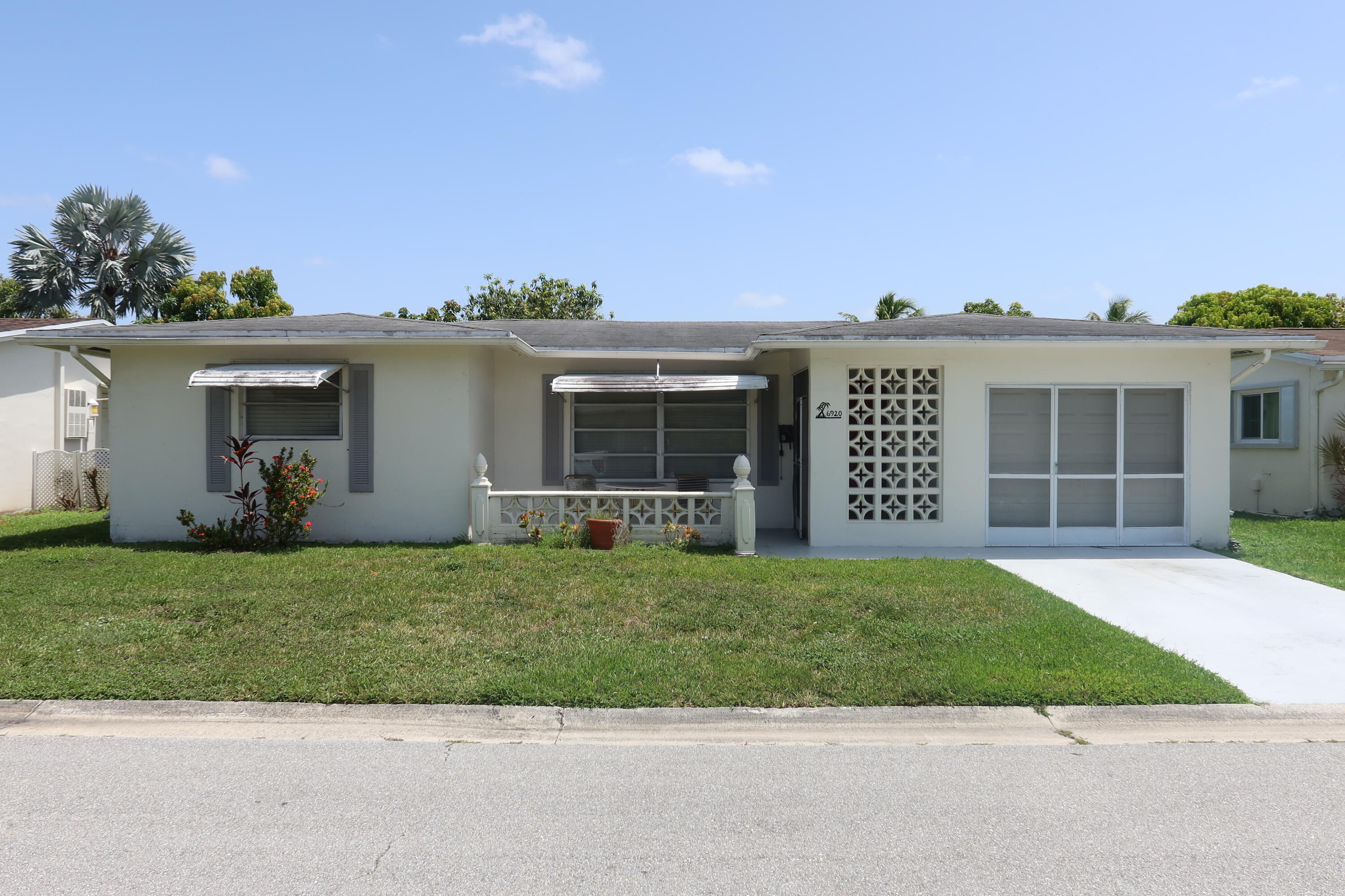 6920 NW 17th Street — photo