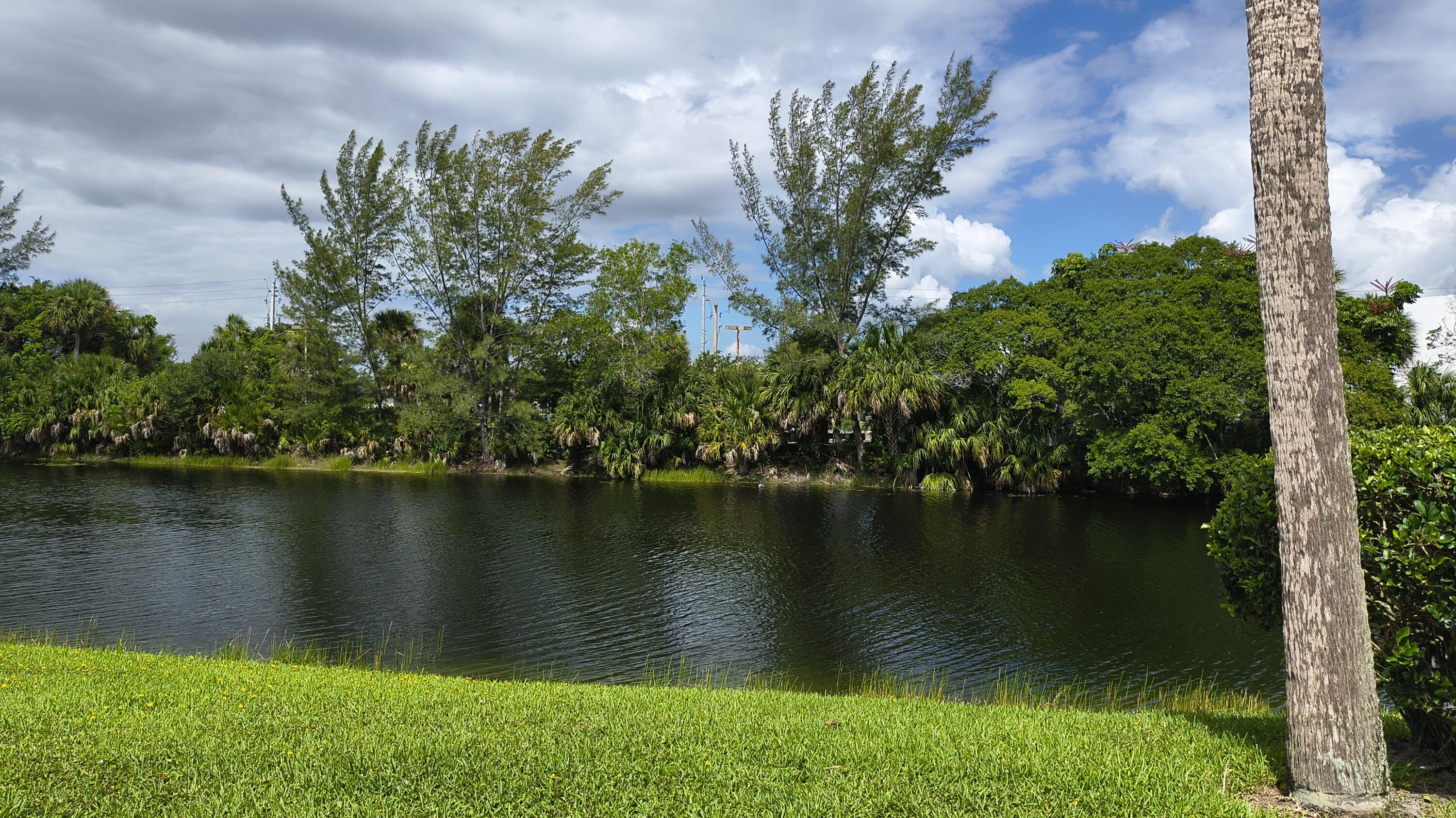 173 Lake Meryl Drive — photo