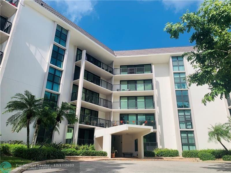 1101 River Reach Drive 215 — photo