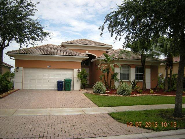 3410 SW 195th Avenue - — photo