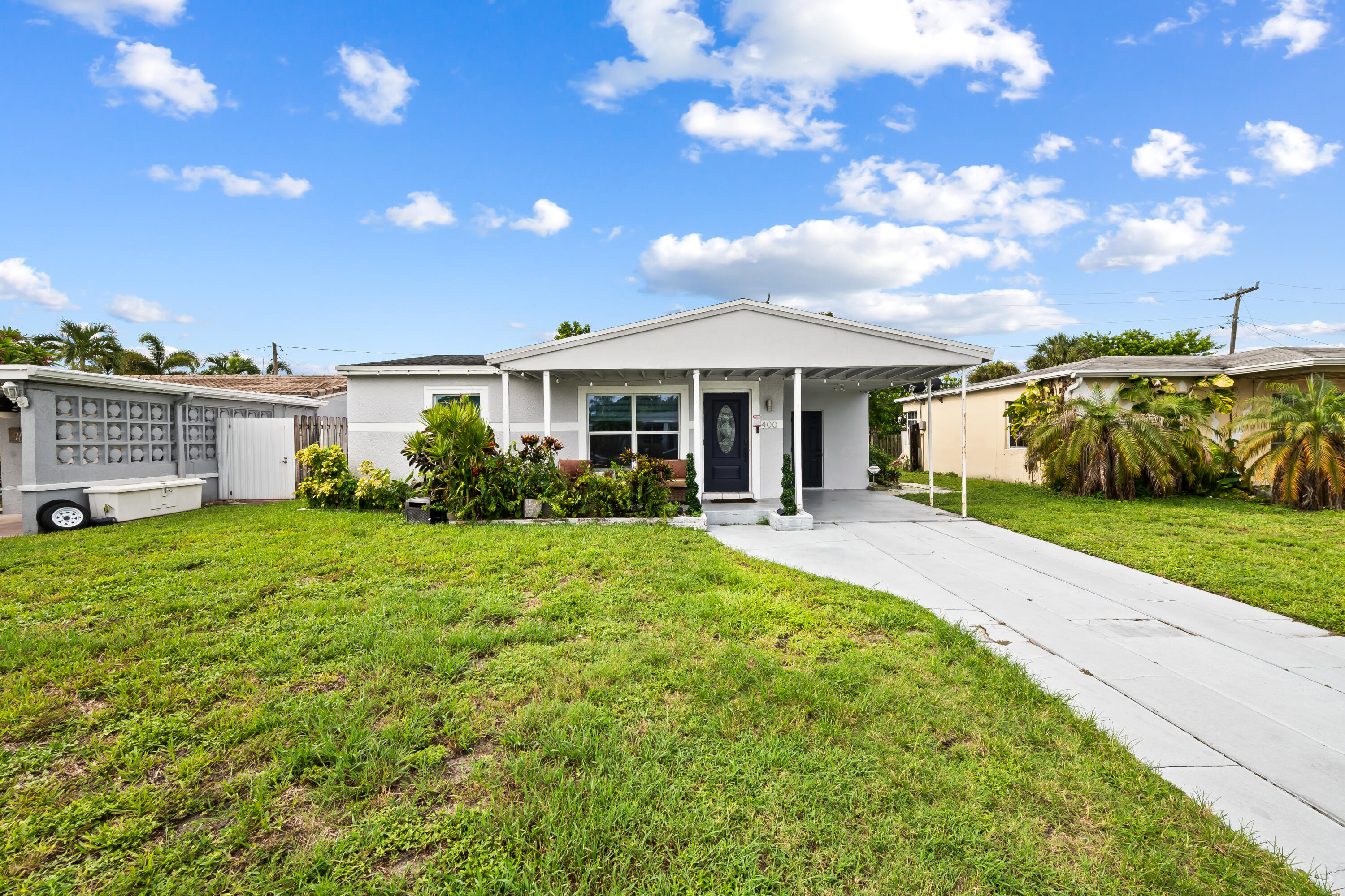 400 NW 52nd Court — photo