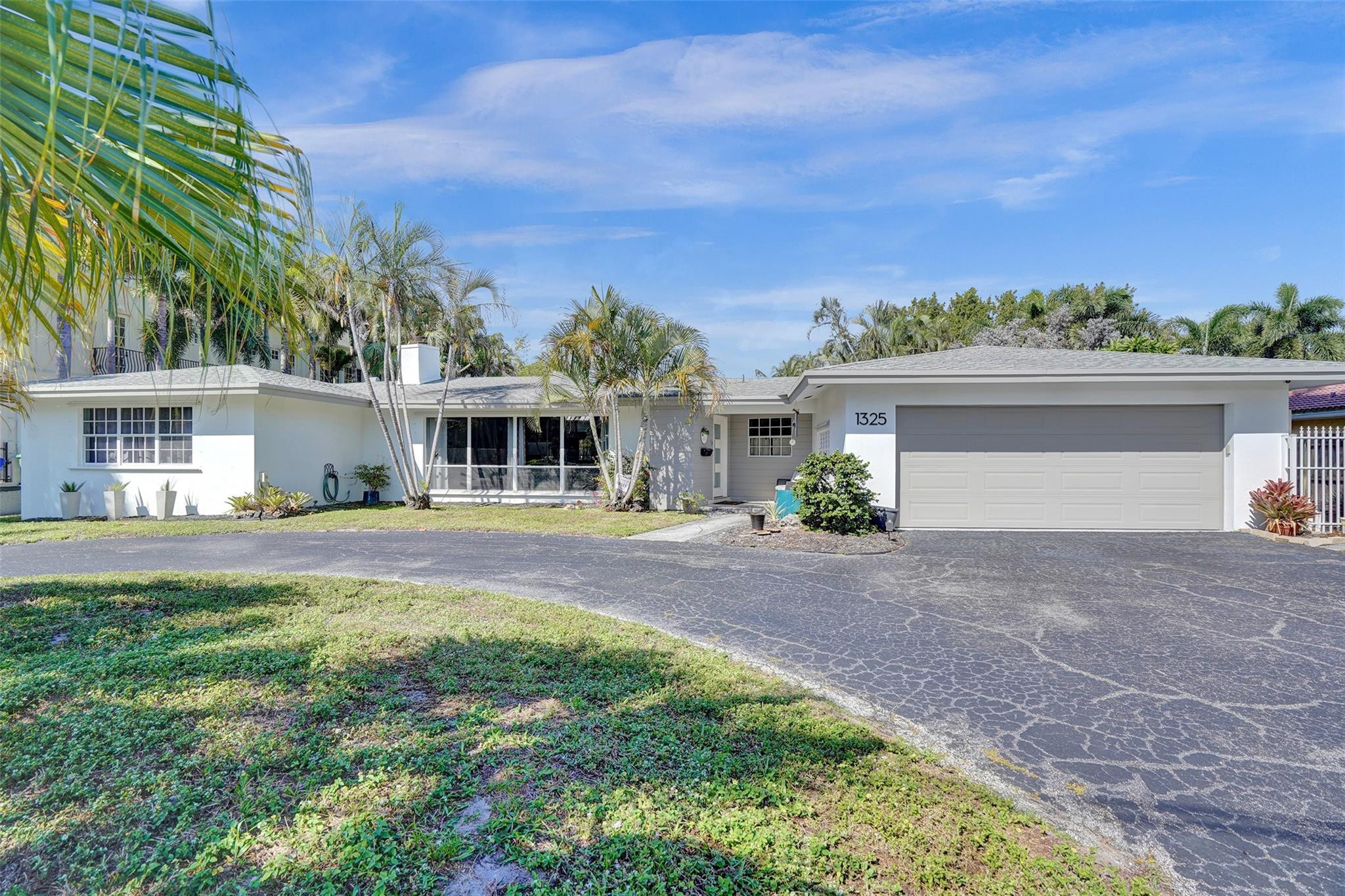 1325 Middle River Drive — photo