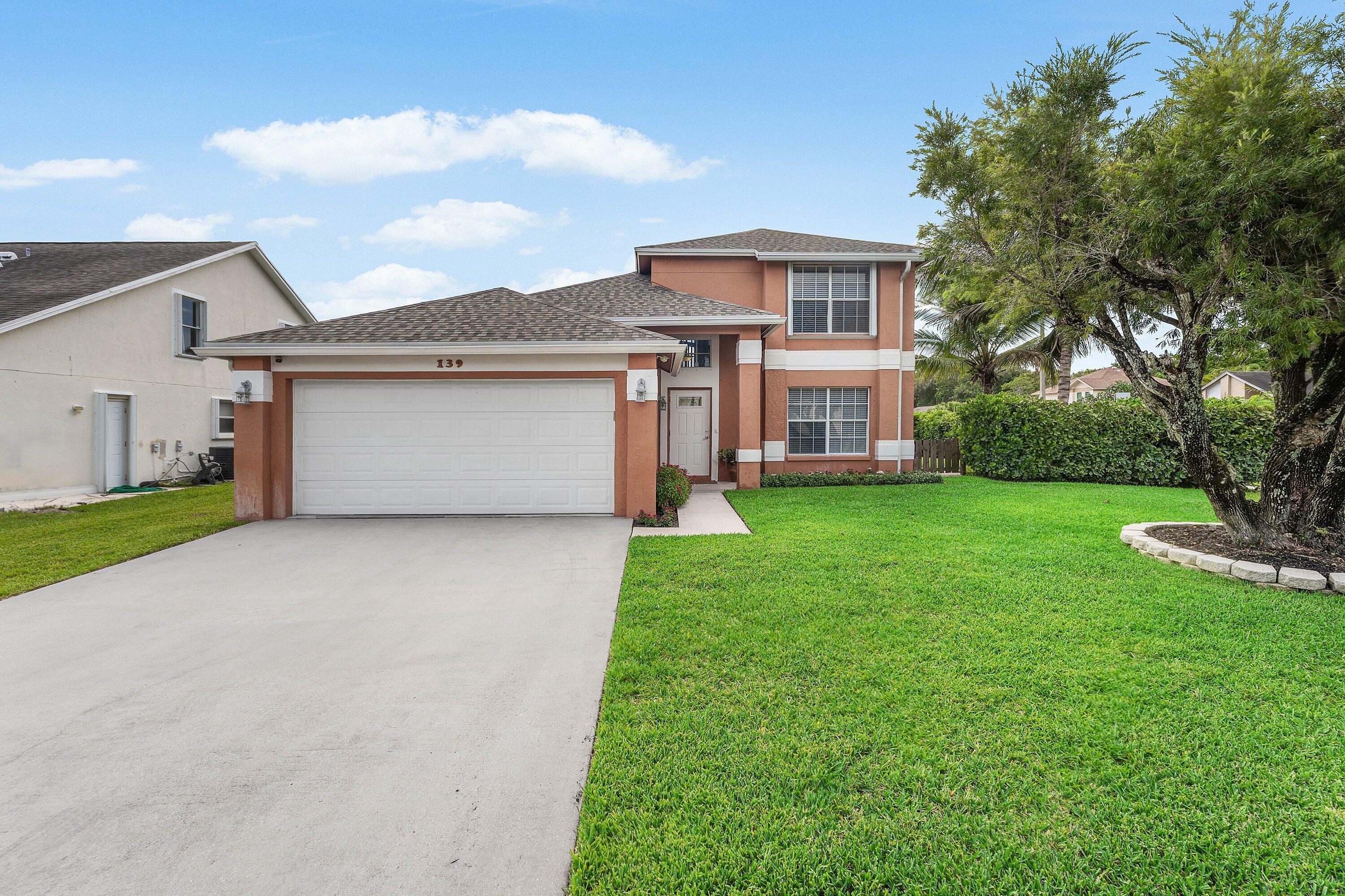 139 Royal Pine Circle S — photo