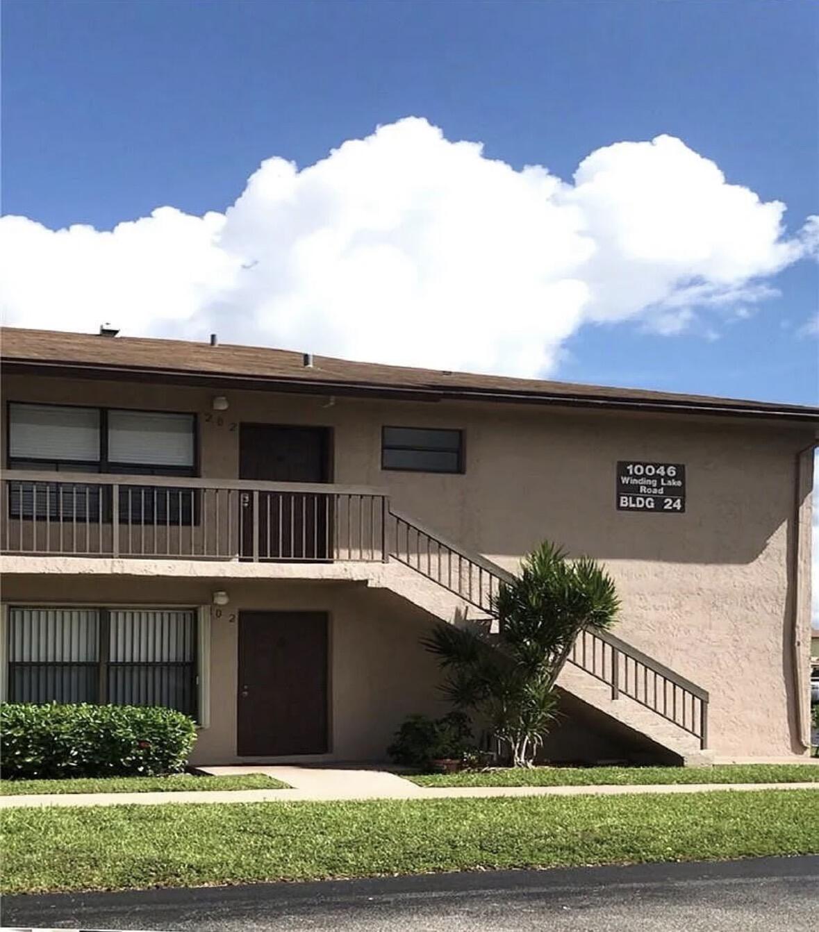 10046 Winding Lake Road 202 — photo