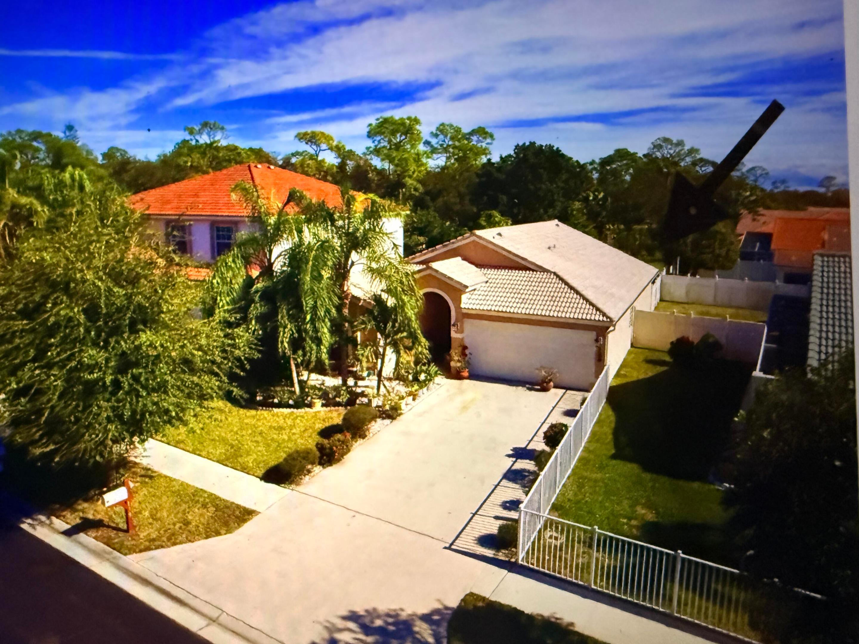 139 Preserve Drive — photo