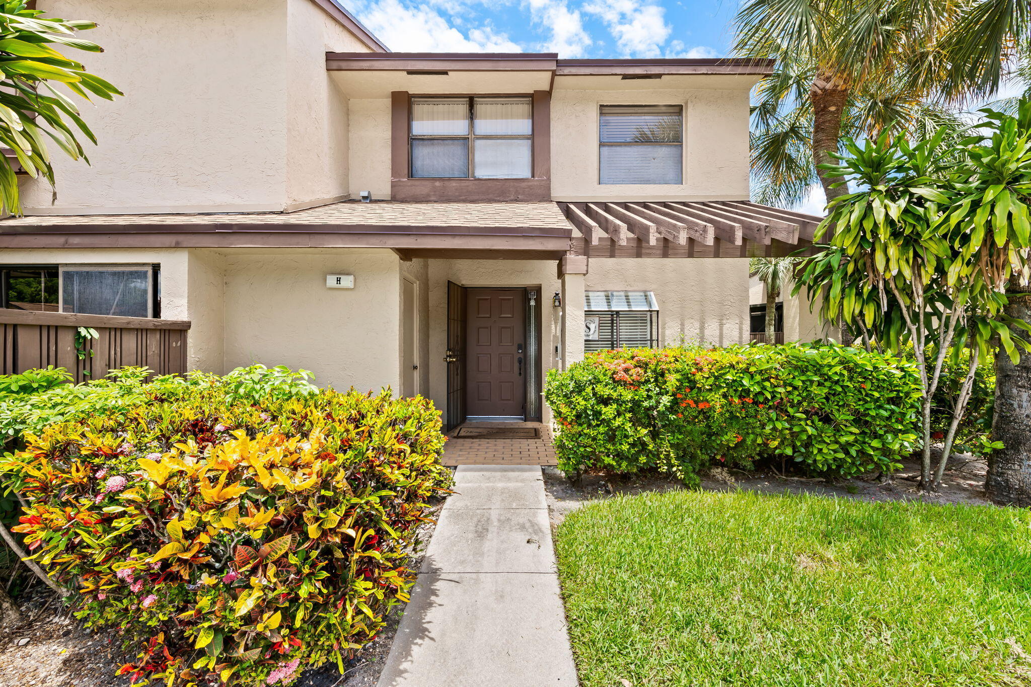 3952 Cocoplum Circle 3646 — photo