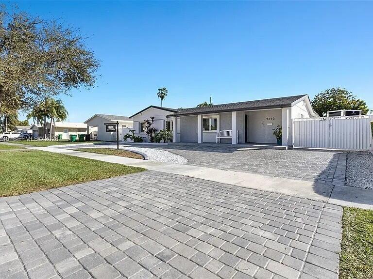 9390 SW 190th Street — photo