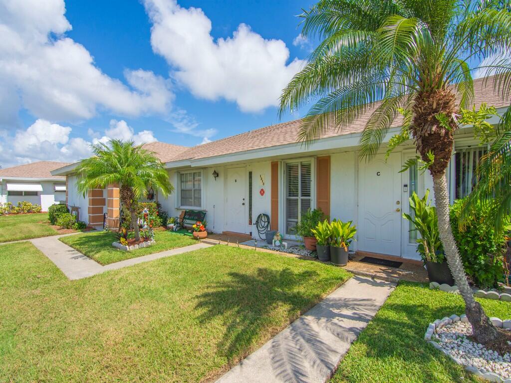 1212 S Lakes End Drive C — photo