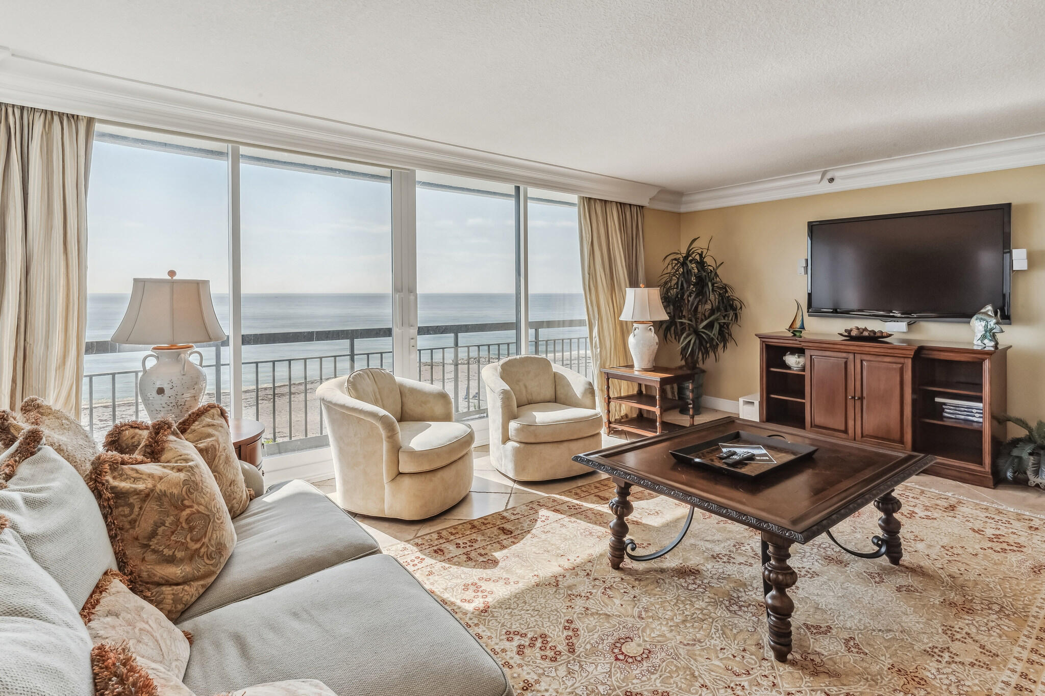 4000 N Ocean Drive 401 — photo
