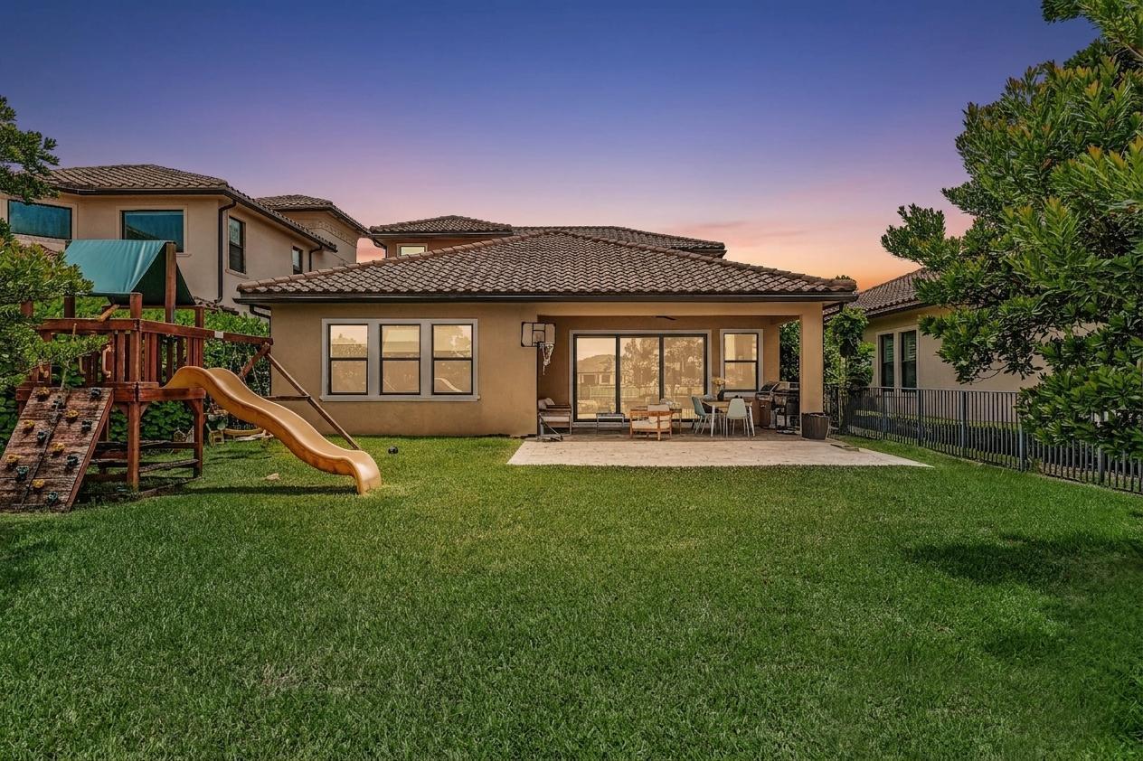 12143 S Baypoint Circle — photo