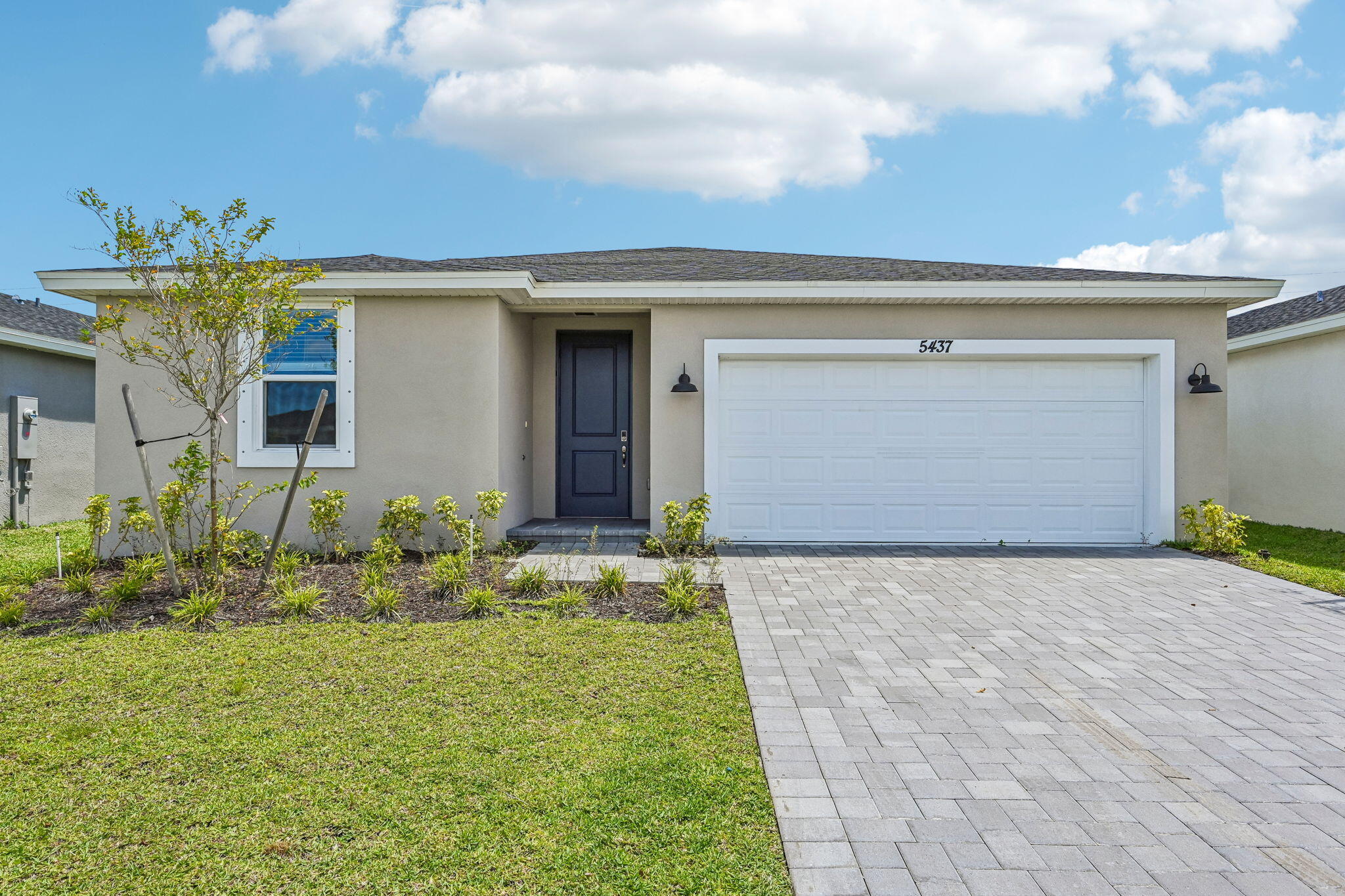 5437 Hampton Park Circle — photo