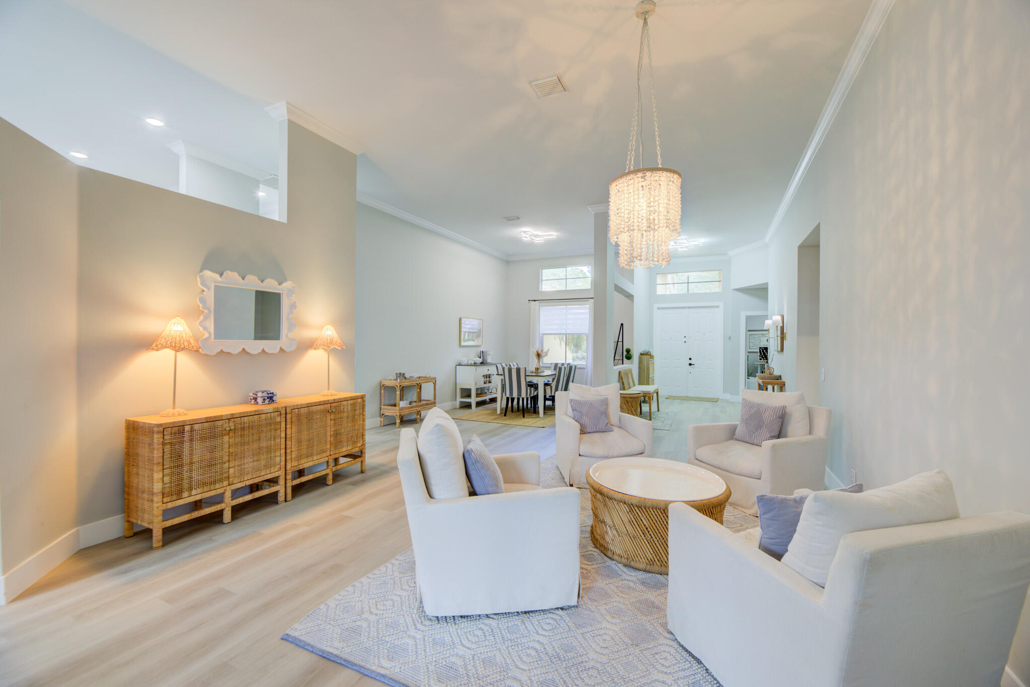 1635 Blue Jay Circle — photo