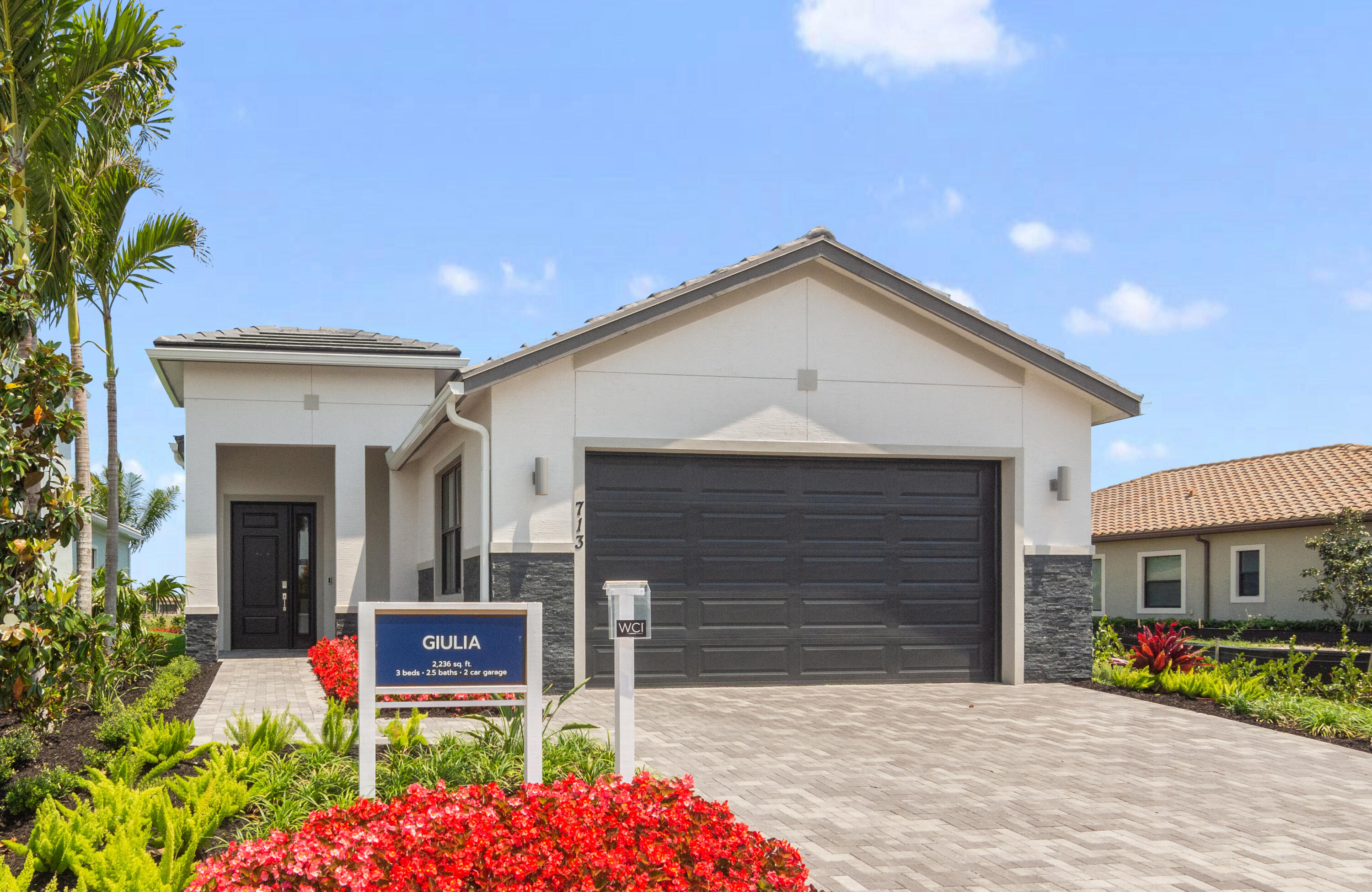 713 SE Fascino Circle — photo