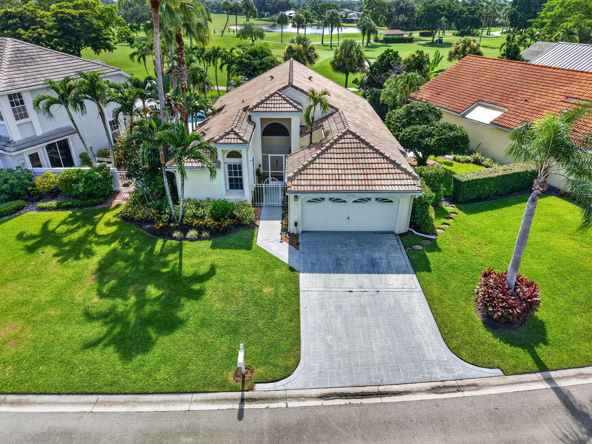 13910 Cross Pointe Court — photo