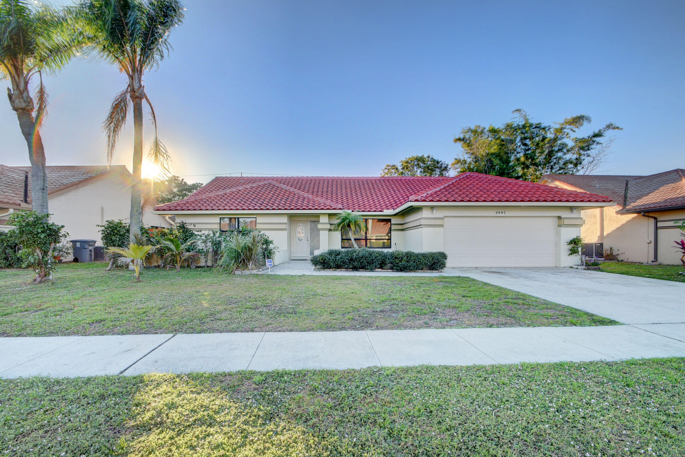 9697 Majestic Way — photo