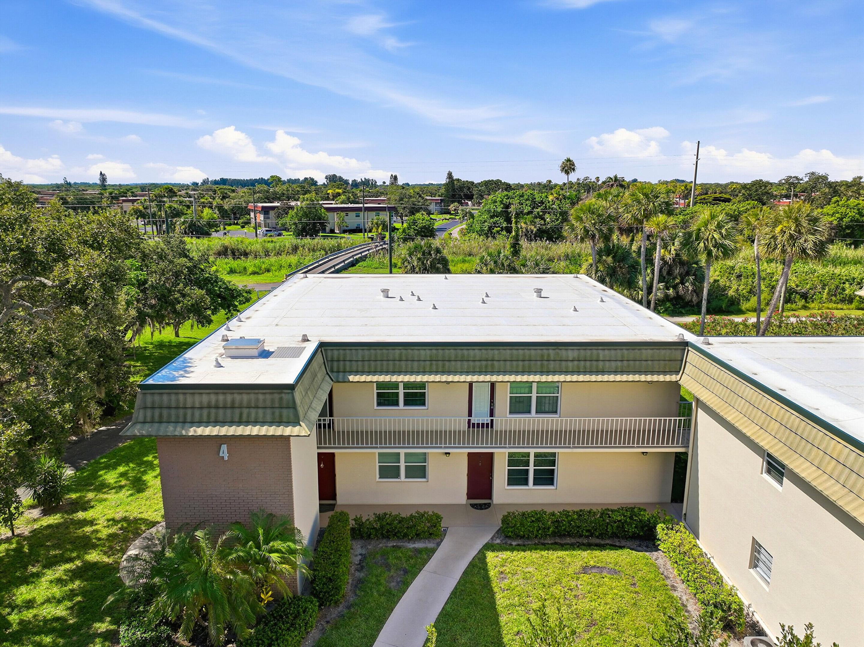 4 Vista Gardens Trail Unit 207 — photo