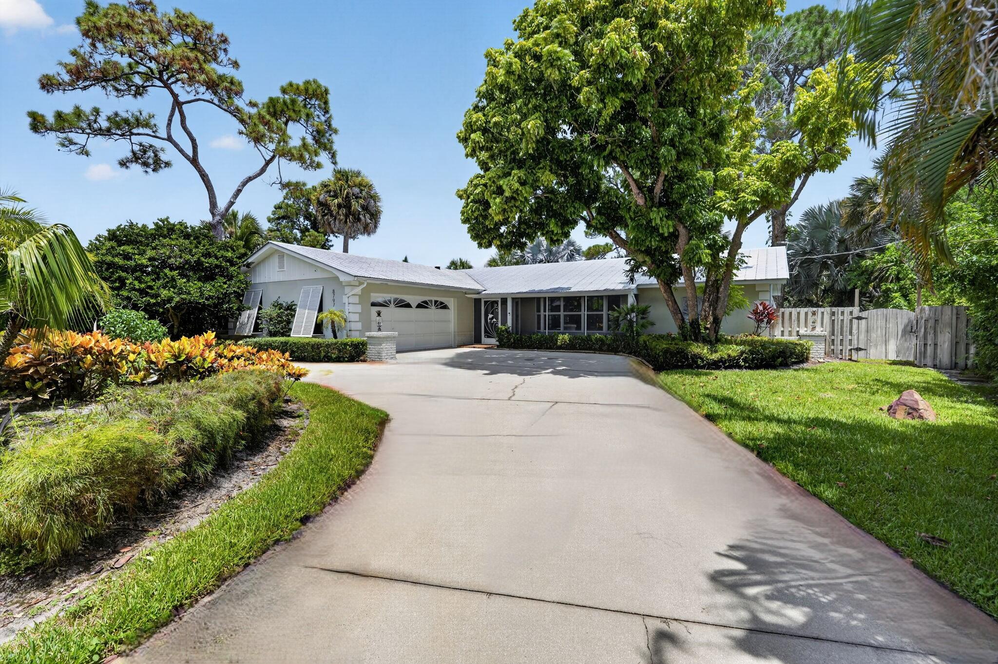 8797 SE Sharon Street — photo